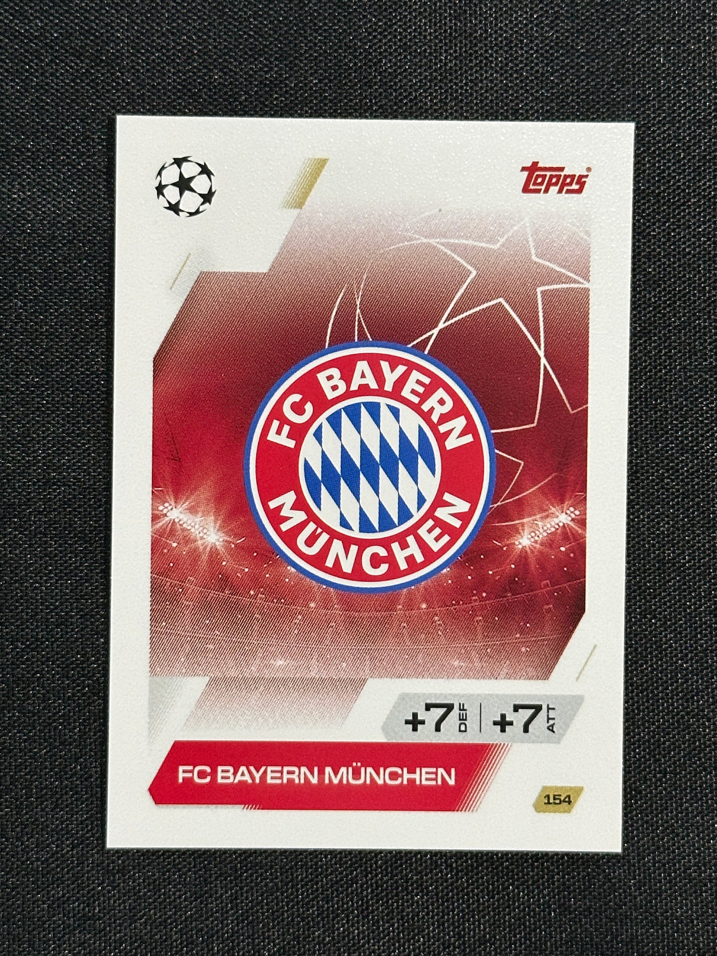 154 Team Badge Bayern München Base - Topps Match Attax 2025/26