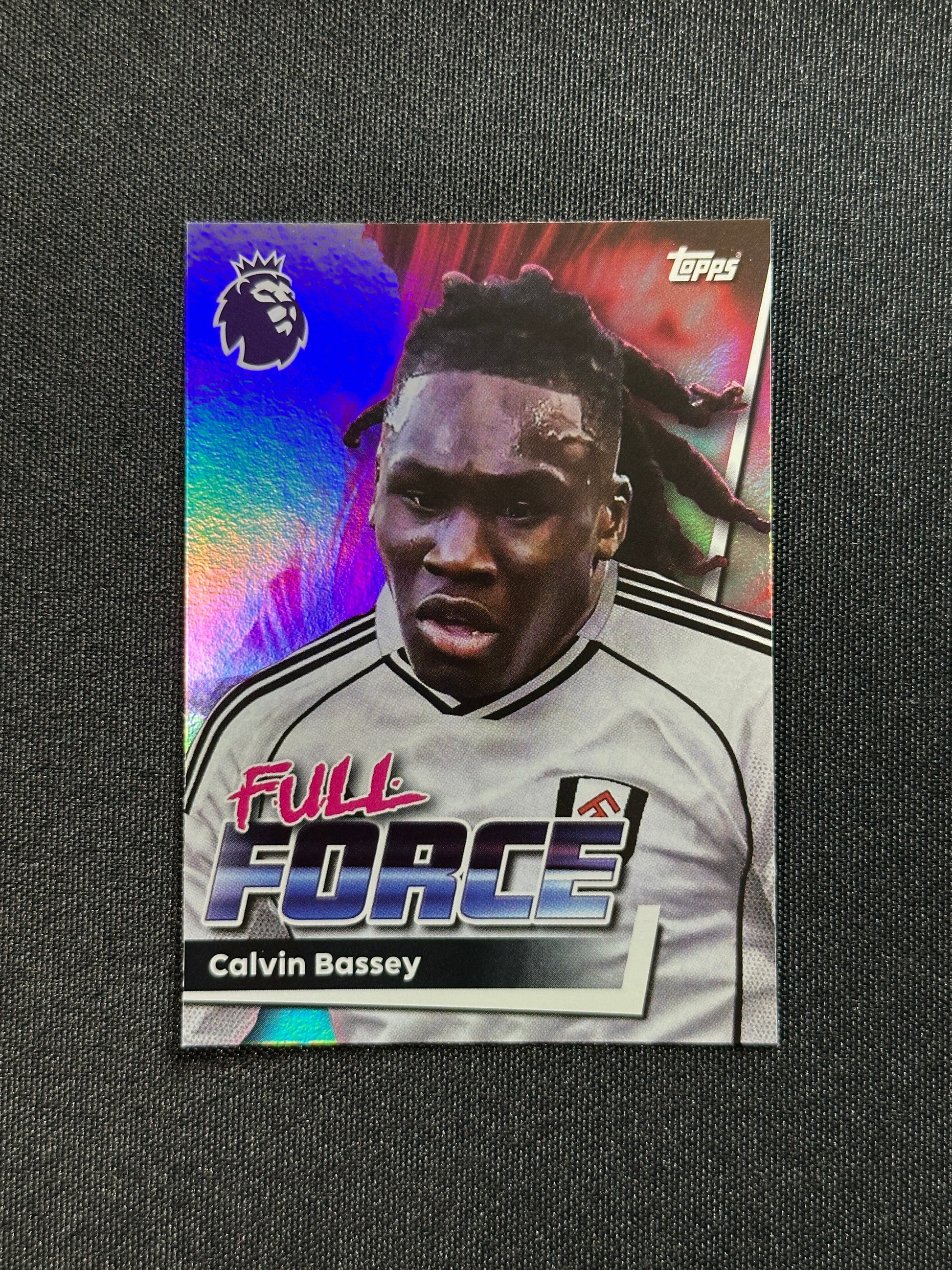 161 Calvin Bassey Fulham Full Force - Topps Premier League 2026