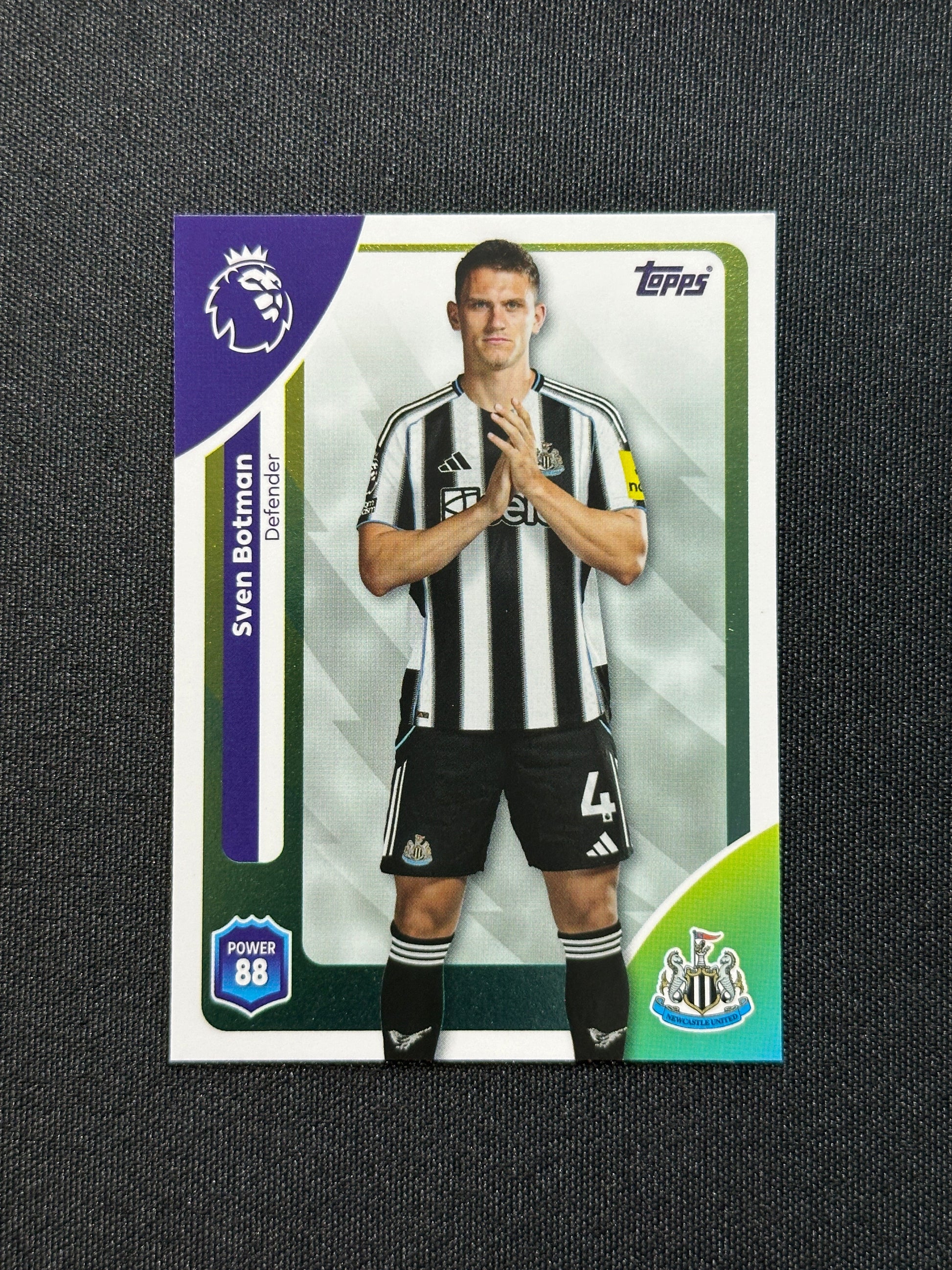 220 Sven Botman Newcastle Base - Topps Premier League 2026