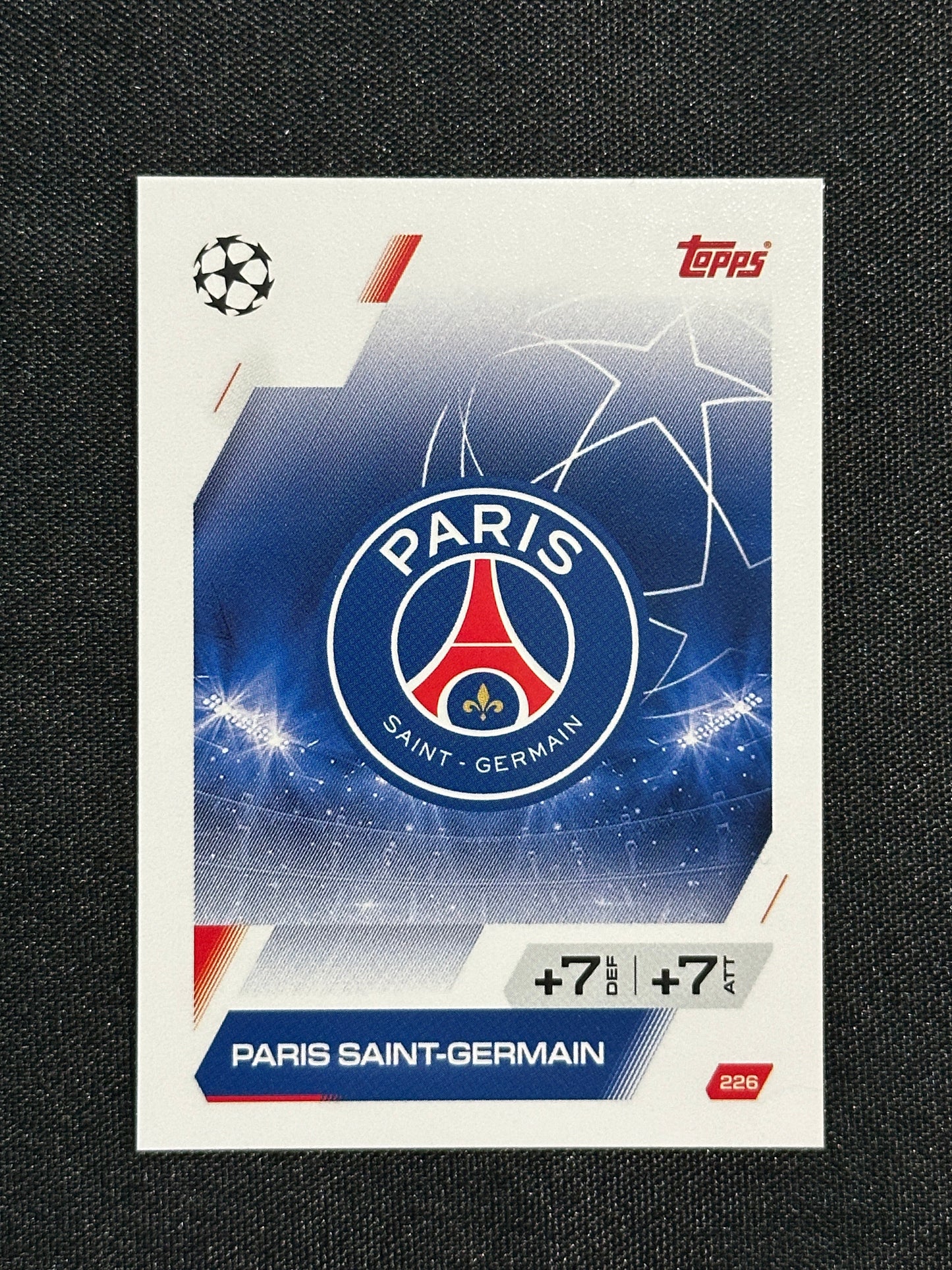 226 Team Badge PSG Base - Topps Match Attax 2025/26