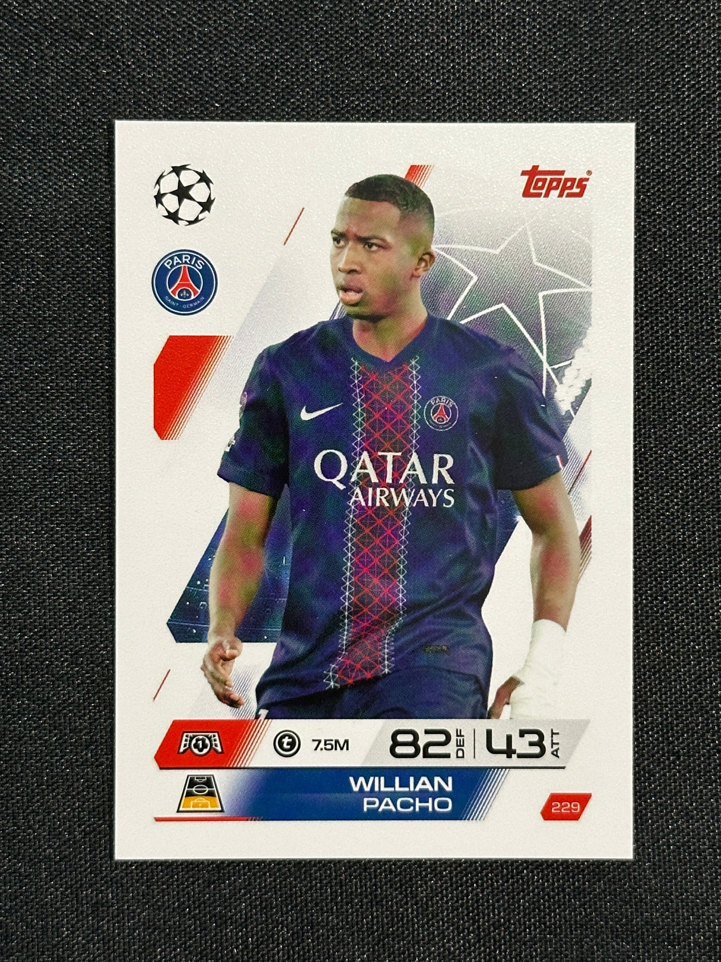 229 Willian Pacho PSG Base - Topps Match Attax 2025/26