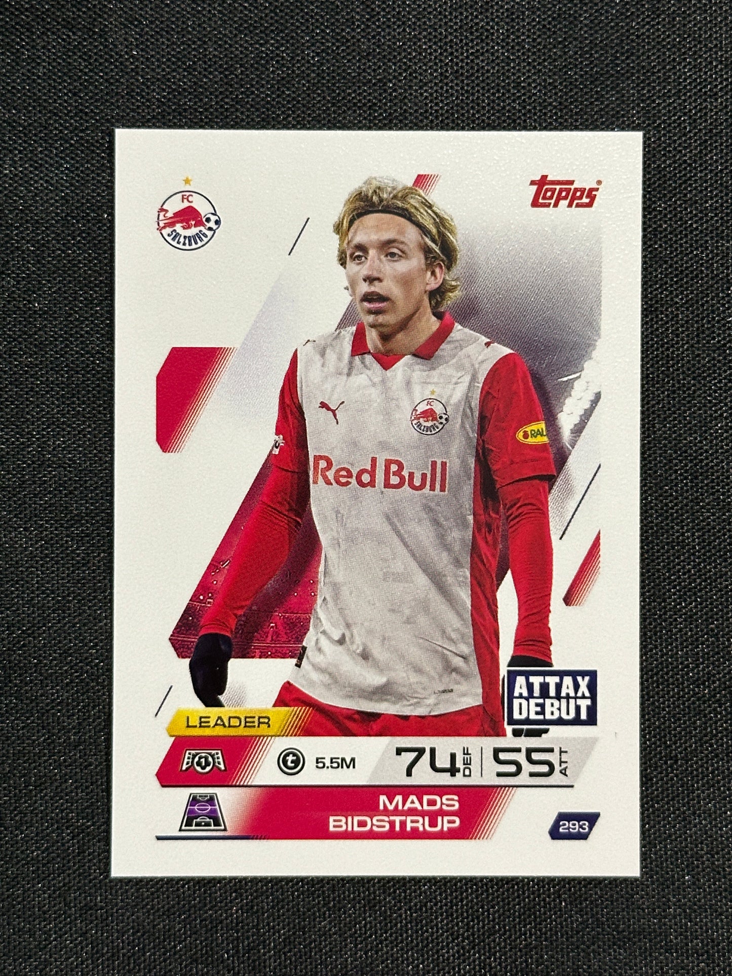 293 Mads Bidstrup FC Salzburg Base - Topps Match Attax 2025/26