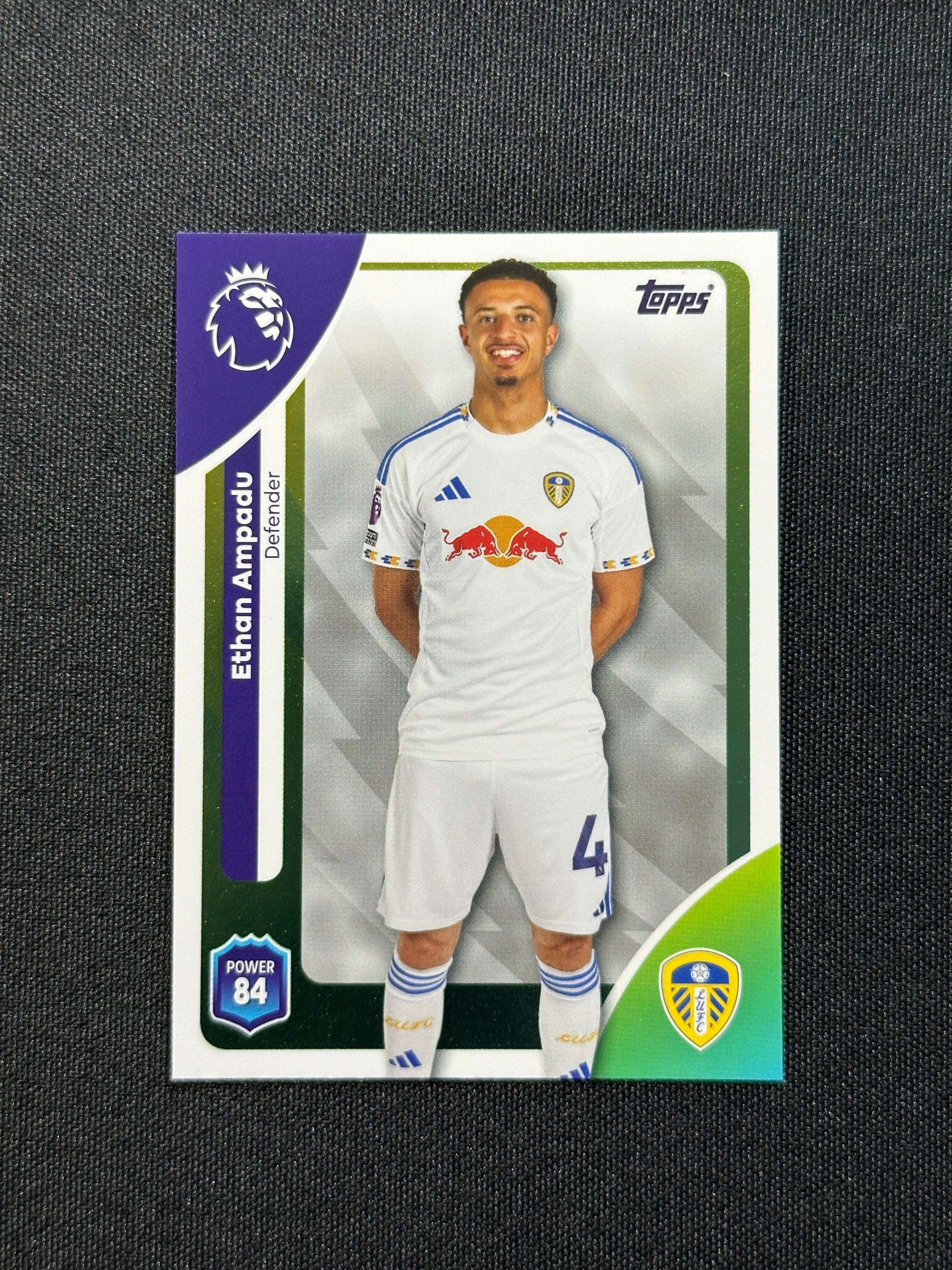330 Ethan Ampadu Leeds United Base - Topps Premier League 2026
