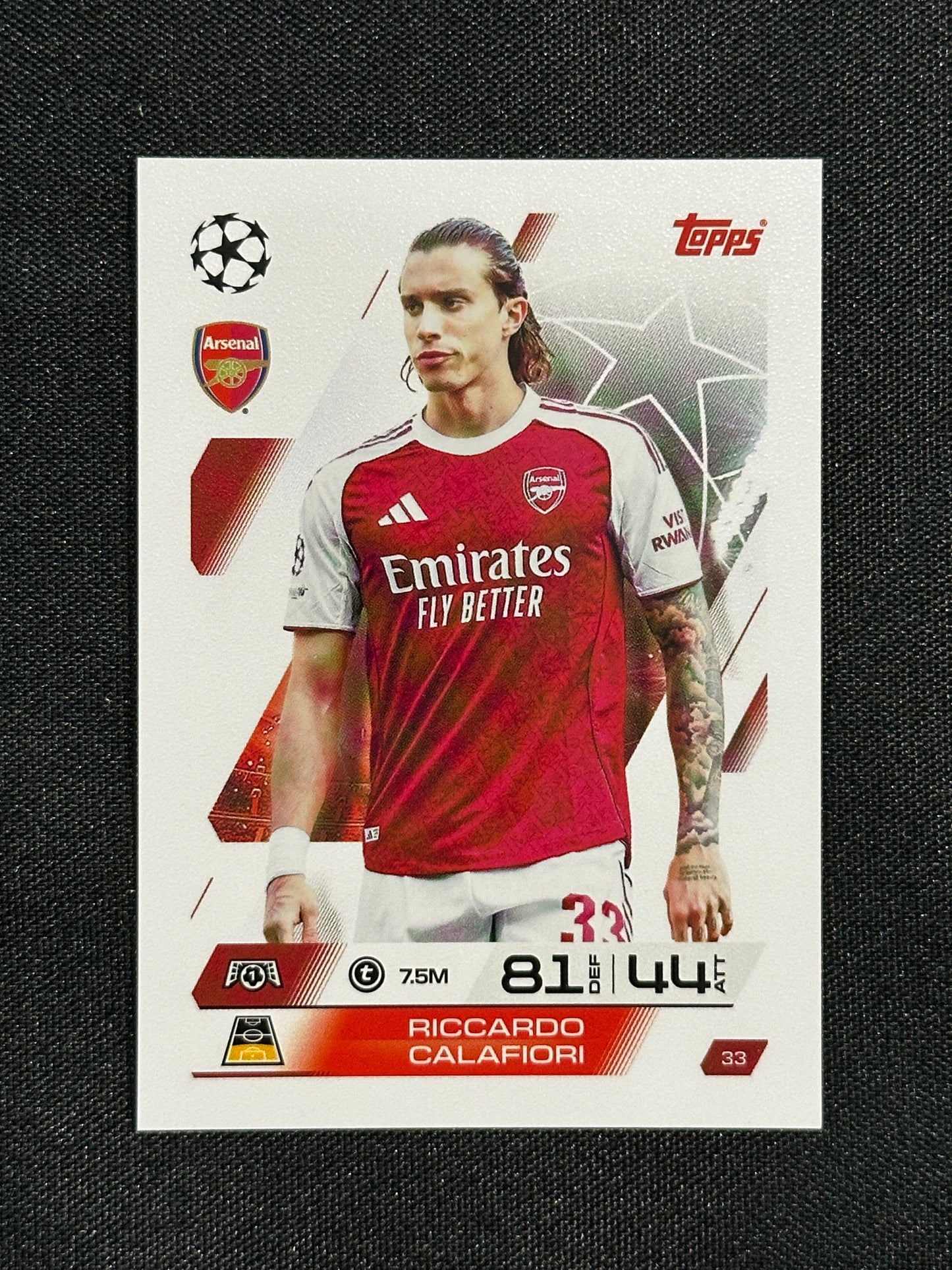 33 Riccardo Calafiori Arsenal Base - Topps Match Attax 2025/26