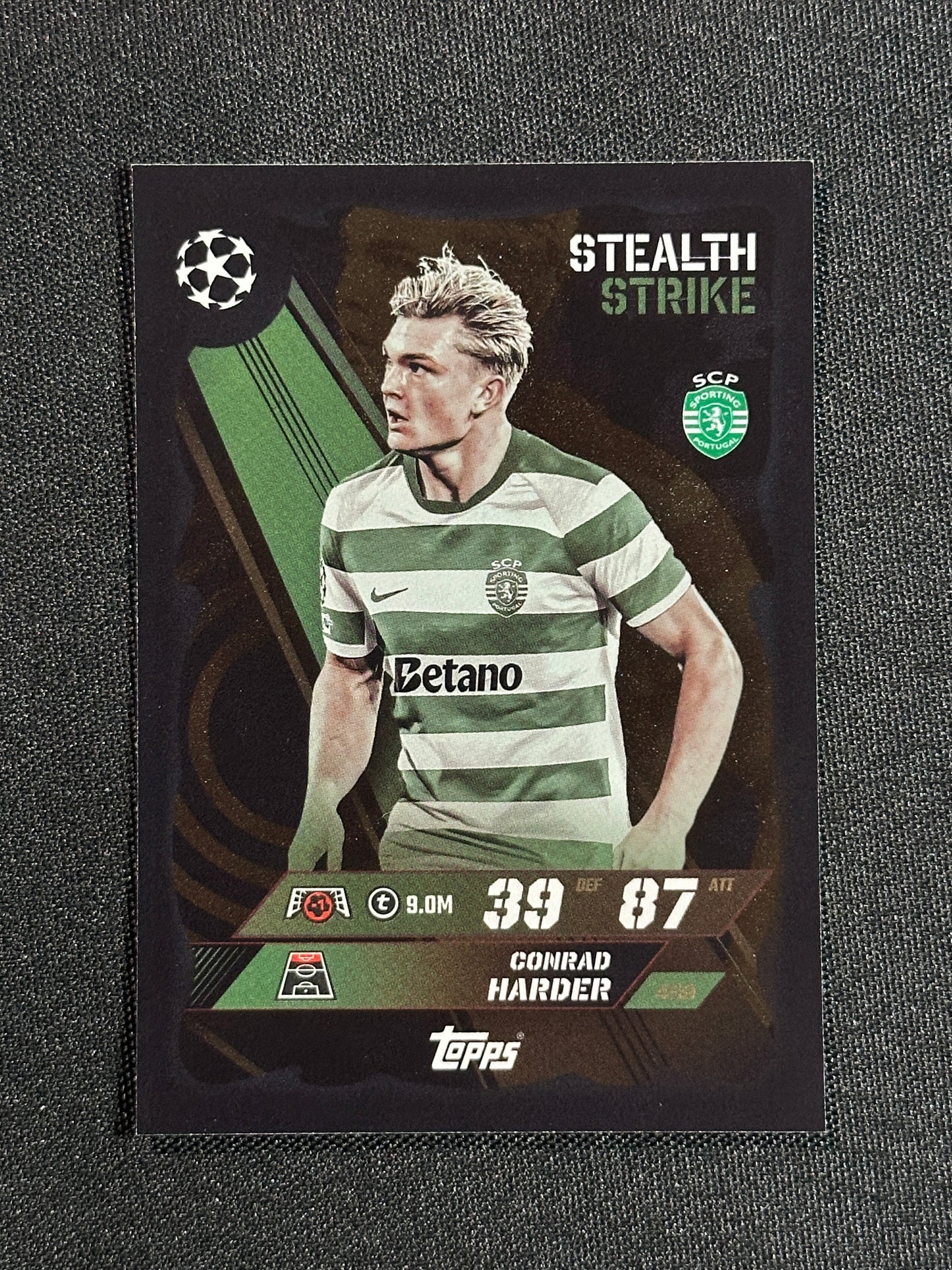459 Conrad Harder Sporting Lisbon Stealth Strike - Topps Match Attax 2025/26