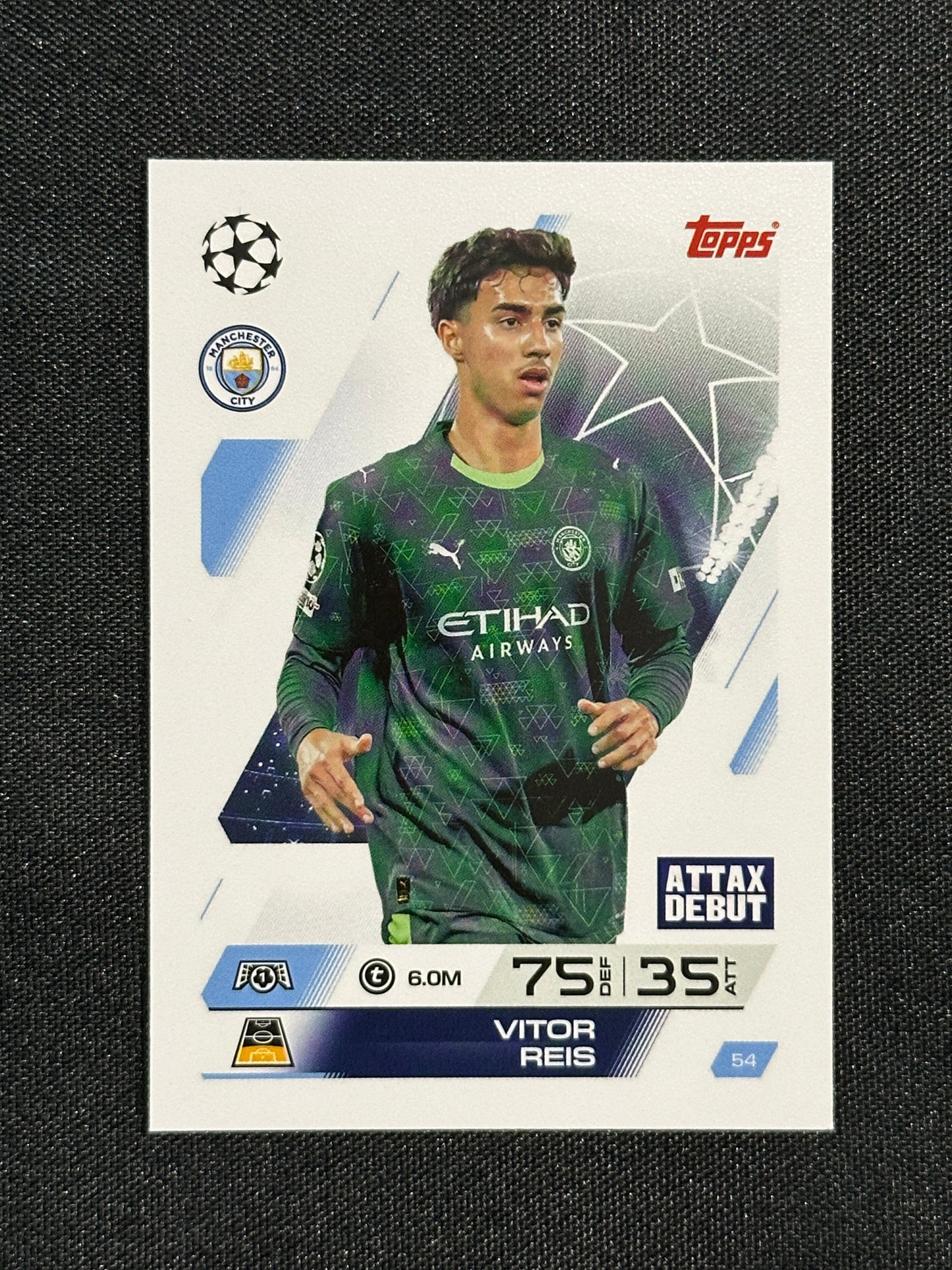 54 Vitor Reis Manchester City Base - Topps Match Attax 2025/26