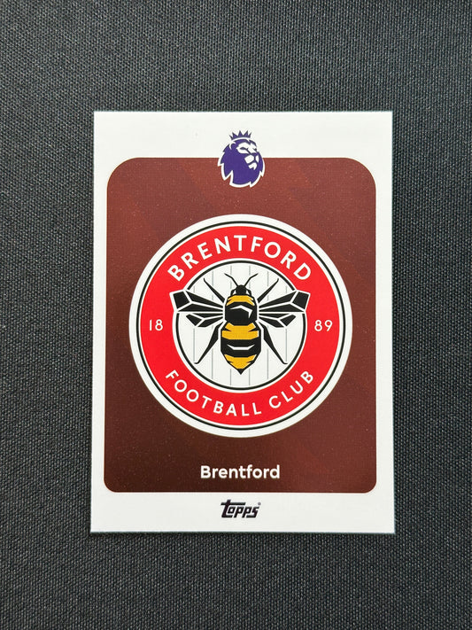 55 Team Badge Brentford Base - Topps Premier League 2026