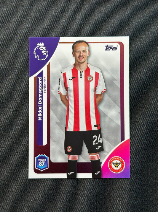 63 Mikkel Damsgaard Brentford Base - Topps Premier League 2026
