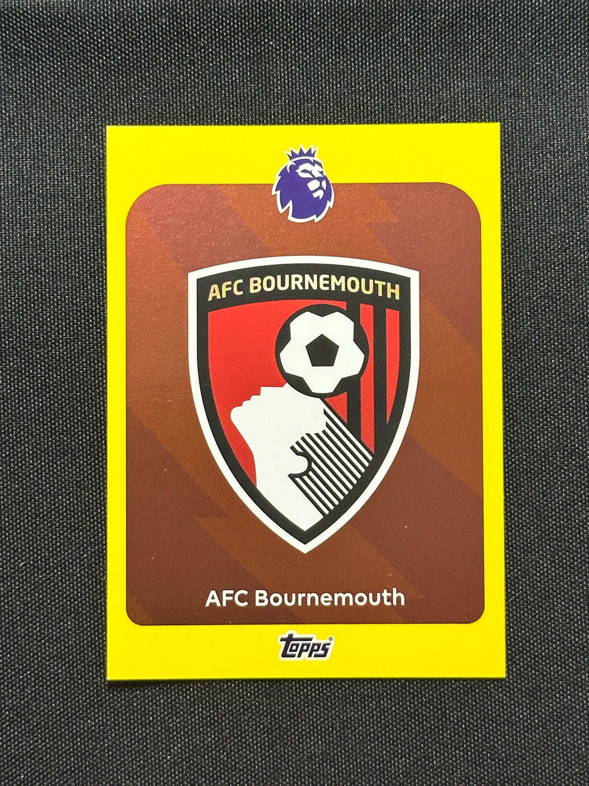 AFC Bournemouth Badge Yellow Parallel Base - Topps Premier League 2026