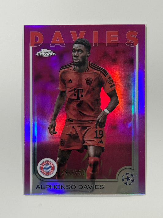 Alphonso Davies Numbered Parallel 241/250 - Topps Chrome 2024/25
