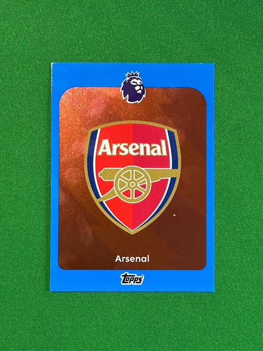 Arsenal Badge Blue Parallel Base - Topps Premier League 2026