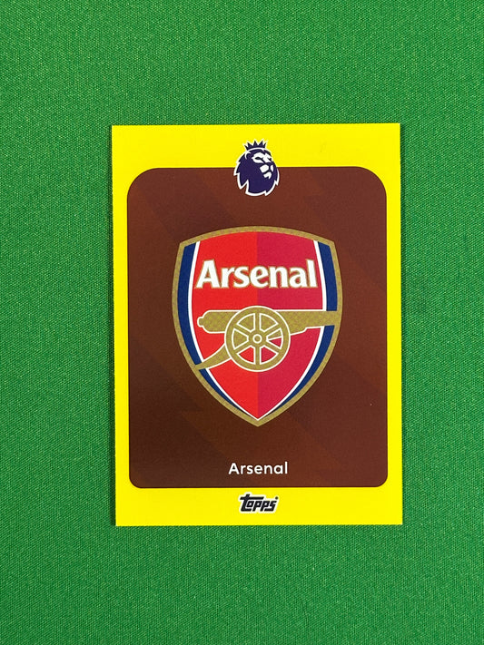 Arsenal Badge Yellow Parallel Base - Topps Premier League 2026