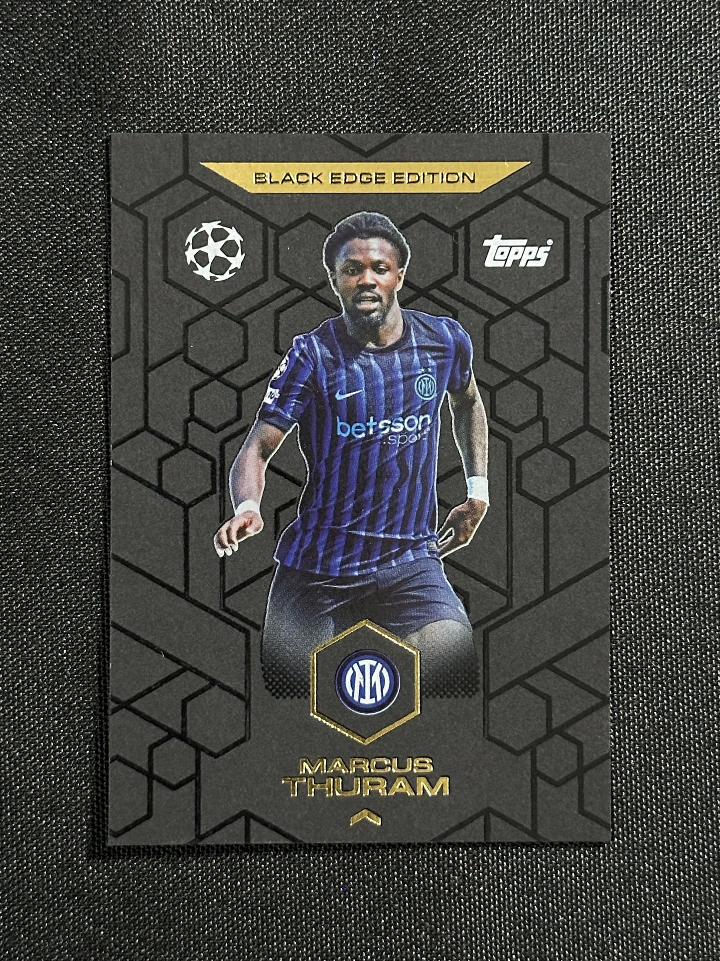 BE 9 Marcus Thuram Inter Milan Black Edge Edition - Topps Match Attax 2025/26