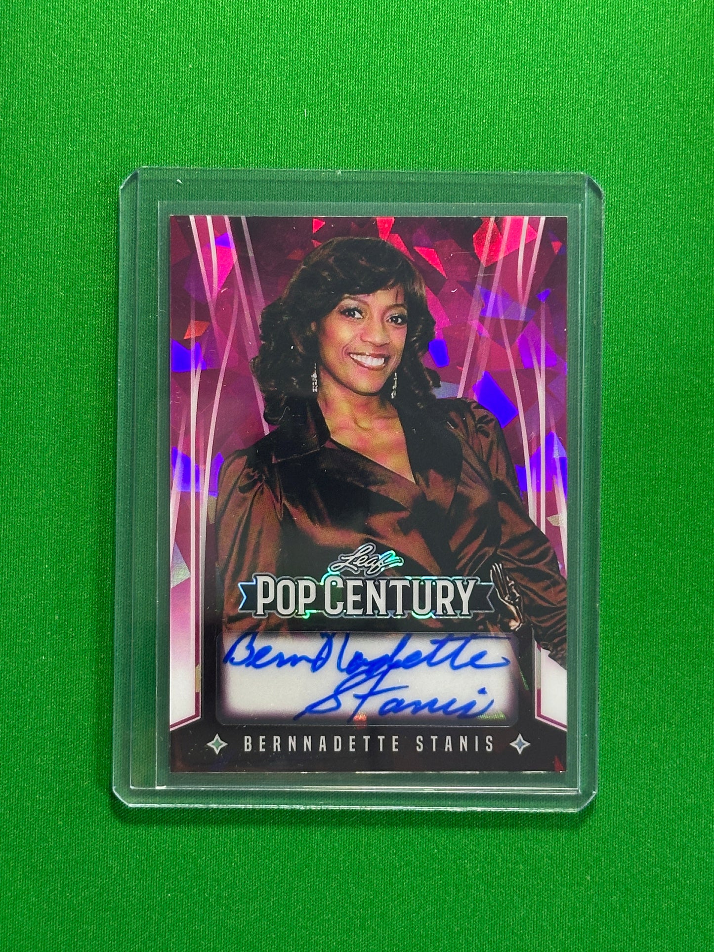 Bernnadette Stanis Autograph 5/8 - Leaf Pop Century 2025