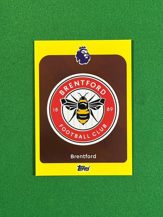 Brentford Badge Yellow Parallel Base - Topps Premier League 2026