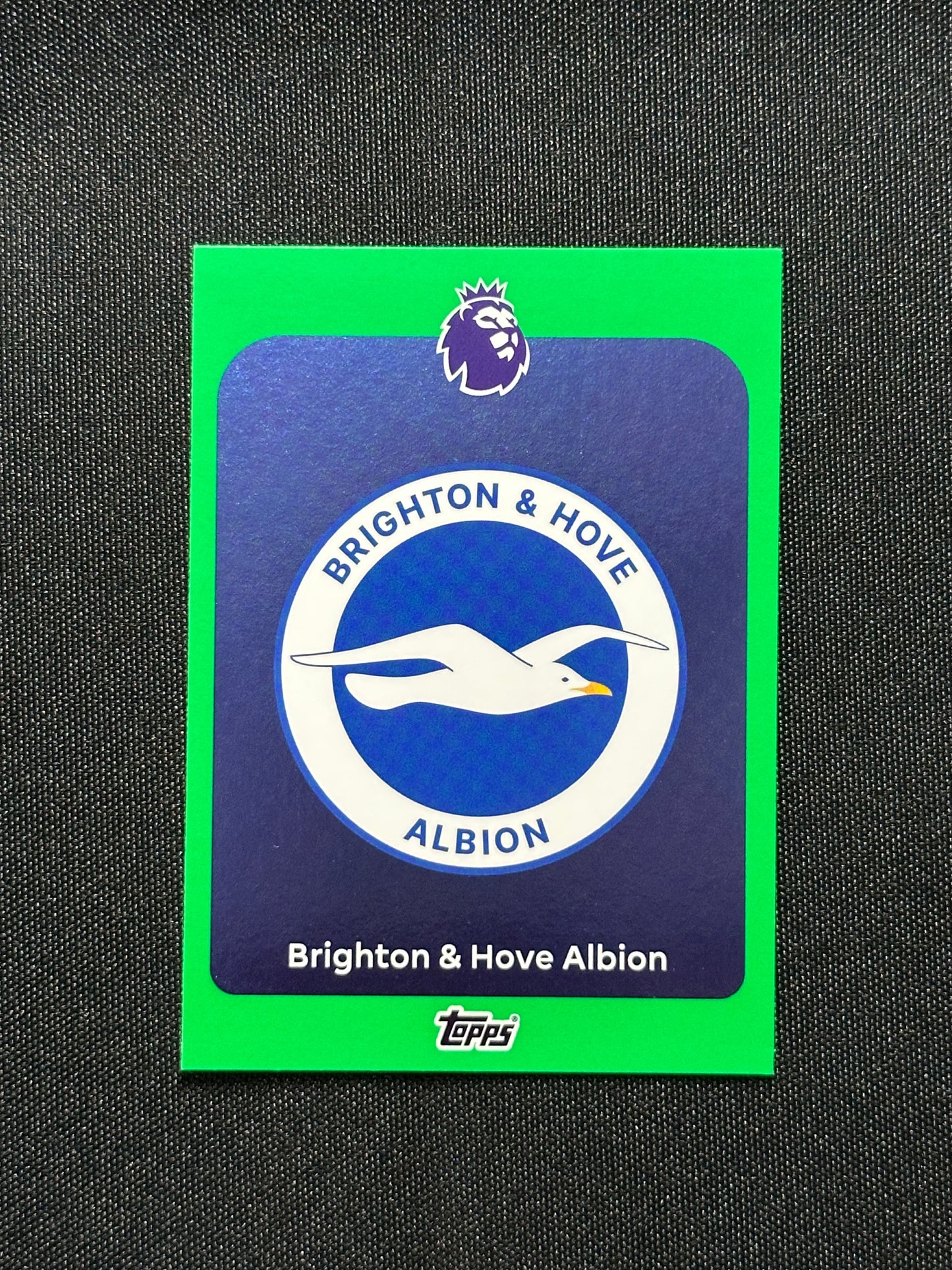 Brighton & Hove Albion Badge Green Parallel Base - Topps Premier League 2026