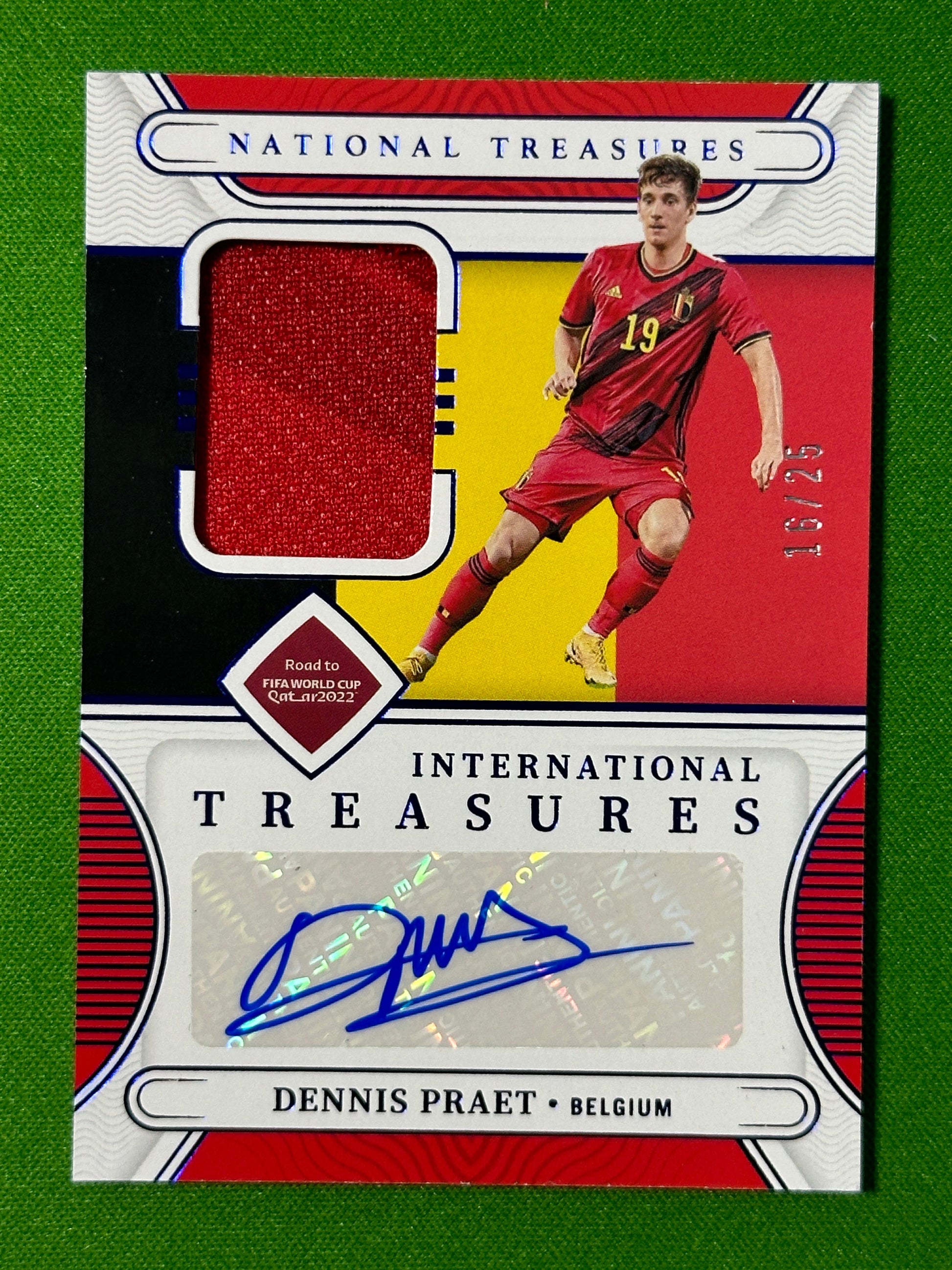 Dennis Praet 18/25 Autograph - Belgium - Panini National Treasures 2022 Front
