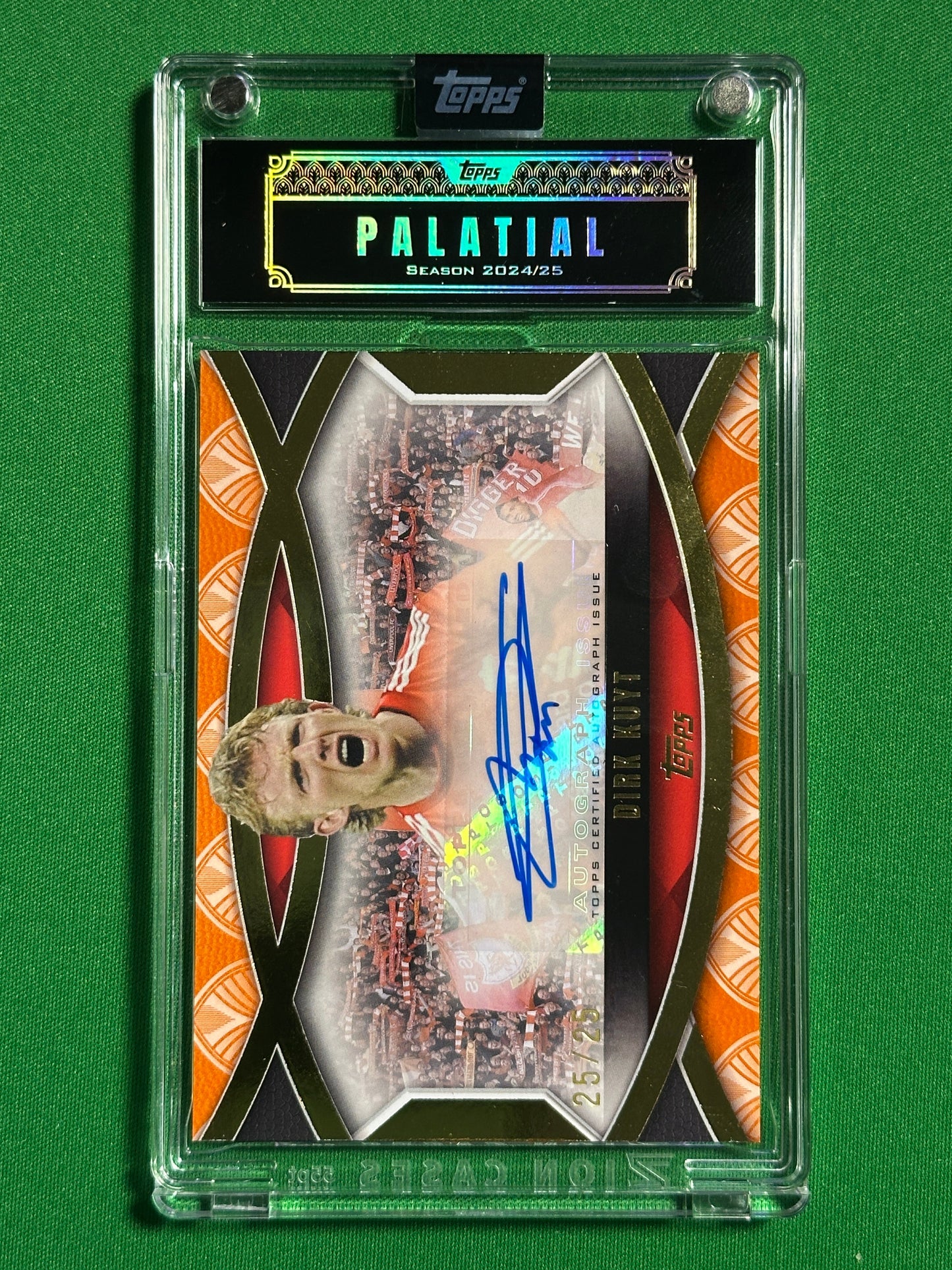 Dirk Kuyt Autograph 25/25 - Topps Liverpool Palatial 2024/25 Front
