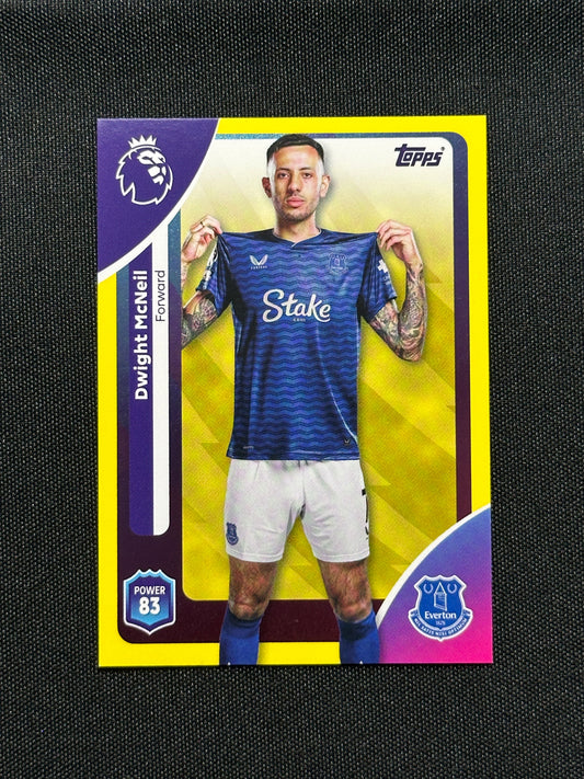 Dwight McNeil Yellow Parallel Base - Topps Premier League 2026