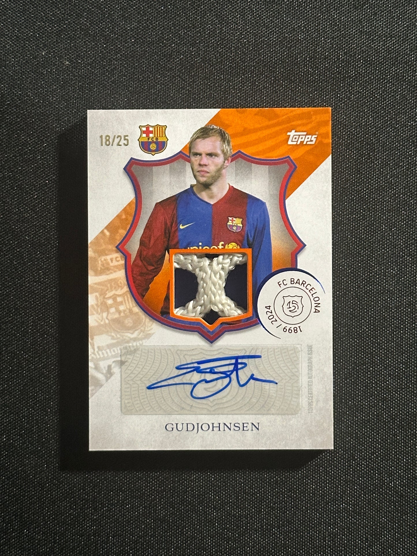 Eidur Gudjohnsen Autograph 18/25 - Topps Barcelona 125