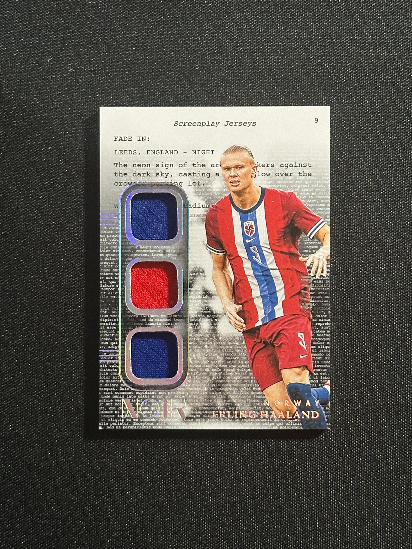 Erling Haaland Patch 07/75 - Panini Noir 2024/25