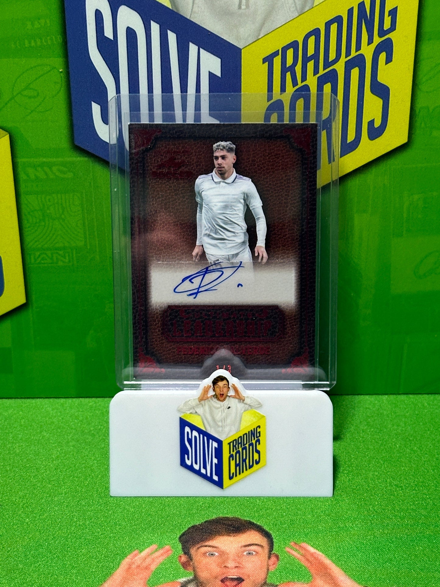 Federico-Valverde-Autograph-1-3-Leaf-Ultimate-Soccer-2022