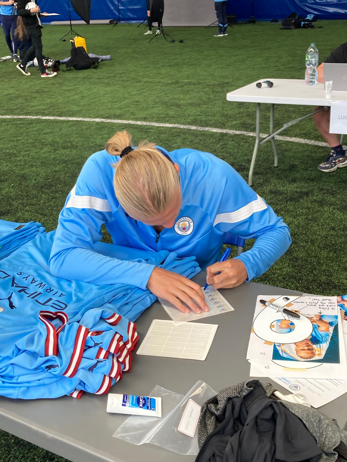 DAKA 曼城 Ineffable 2023-24 盒装