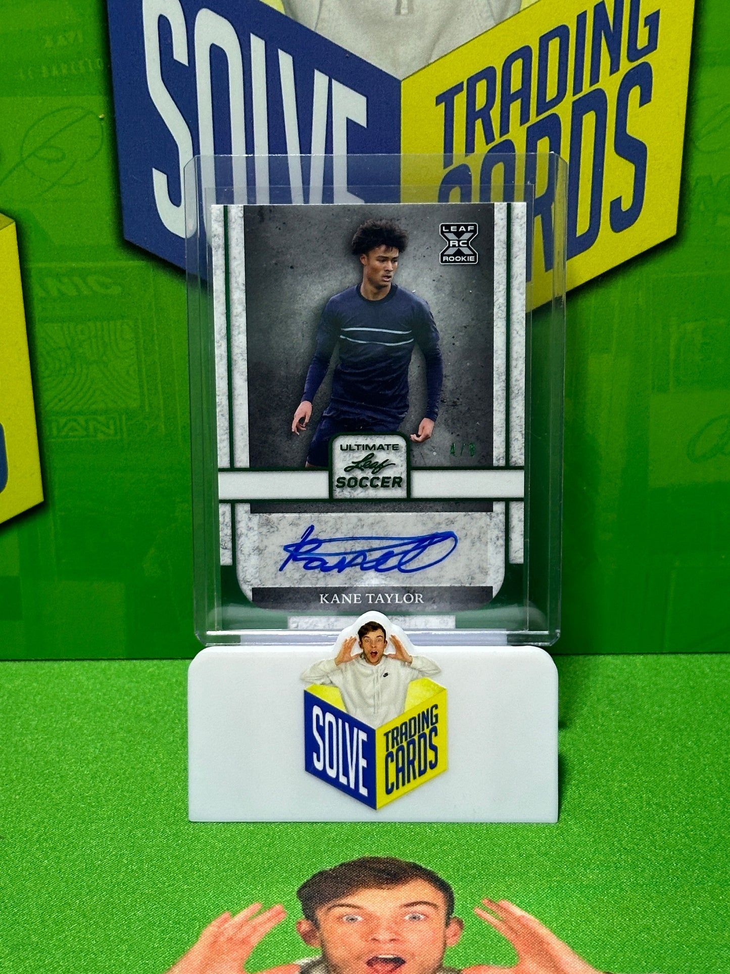 Kane-Taylor-Autograph-4-8-Rookie-Leaf-Ultimate-Soccer-2022