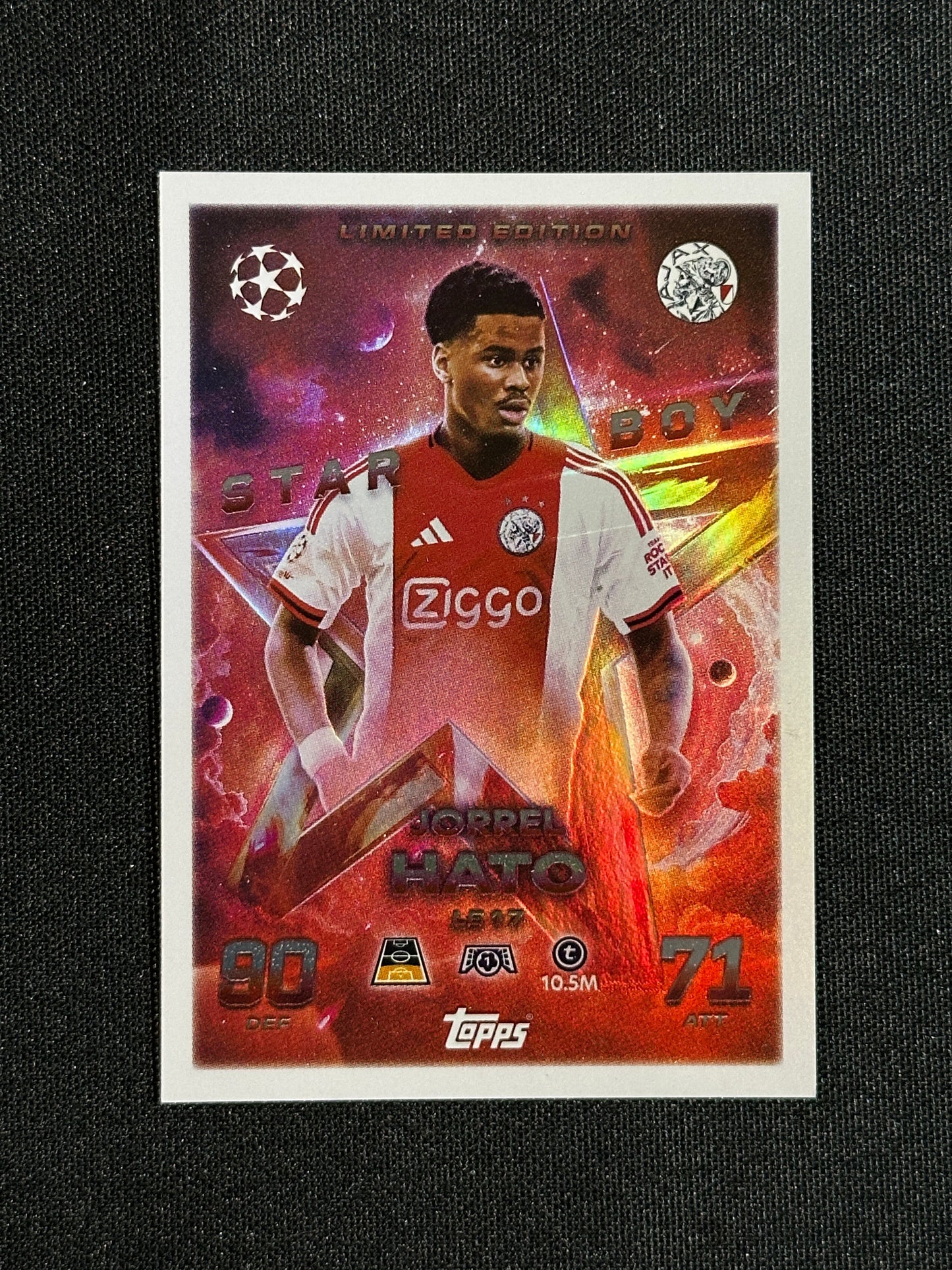 LE 17 Jorrel Hato AFC Ajax Limited Edition - Topps Match Attax 2025/26