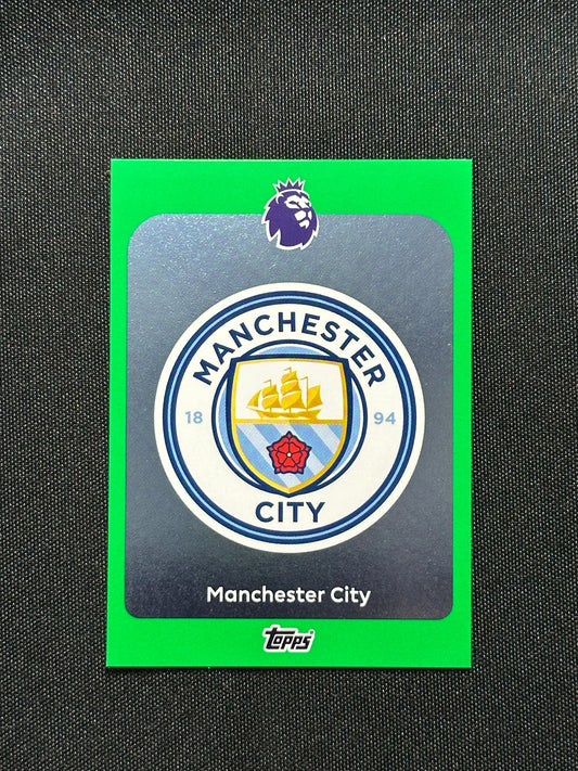 Manchester City Badge Green Parallel Base - Topps Premier League 2026