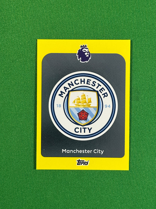 Manchester City Badge Yellow Parallel Base - Topps Premier League 2026