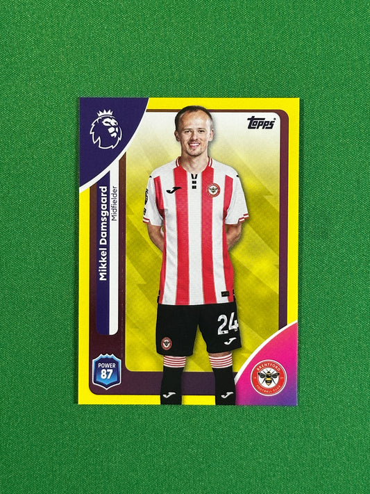 Mikkel Damsgaard Yellow Parallel Base - Topps Premier League 2026
