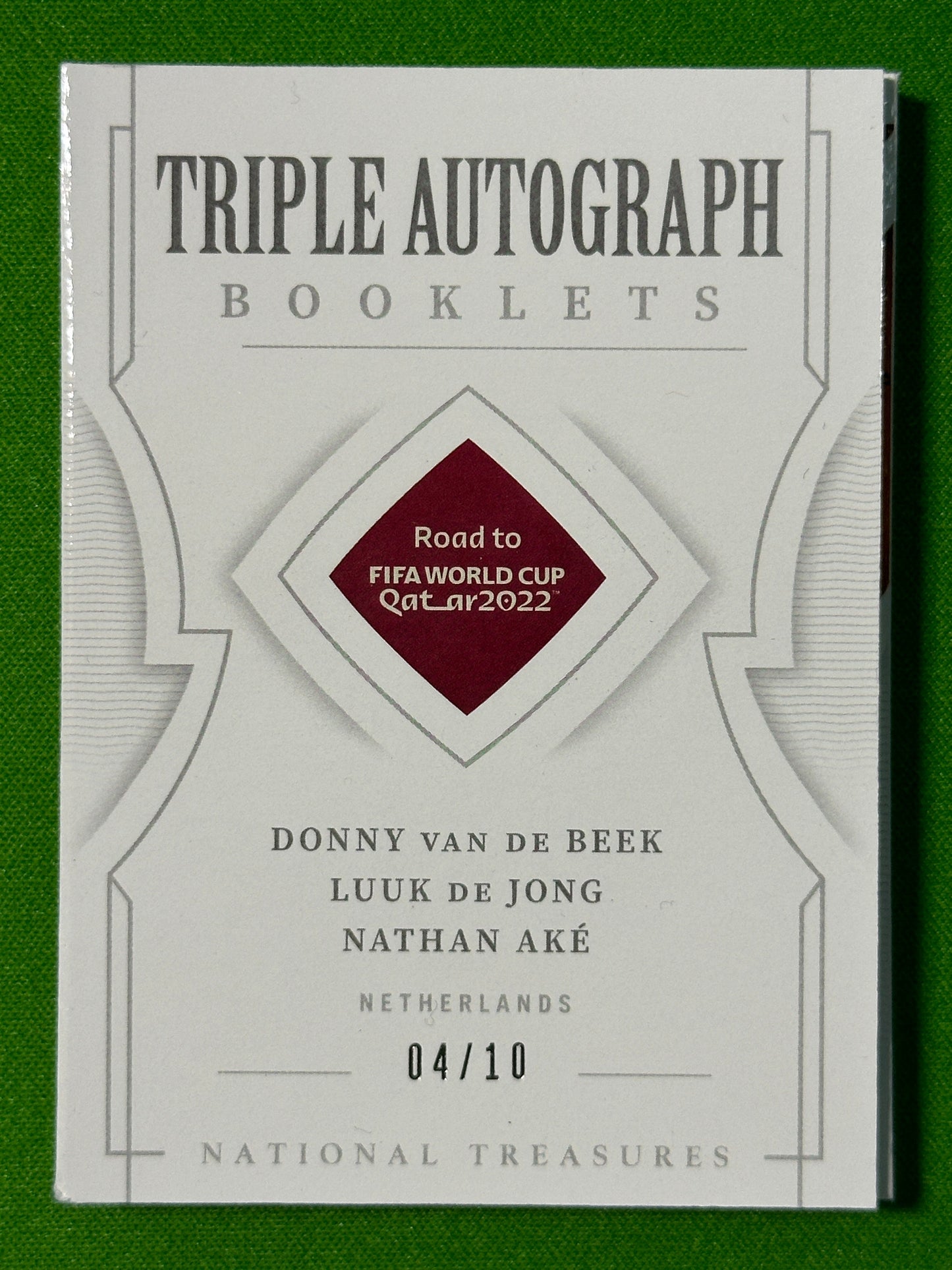 Netherlands Autograph Booklet 4/10 - Van De Beek, De Jong, Nathan Ake - Panini National Treasures 2022 Front