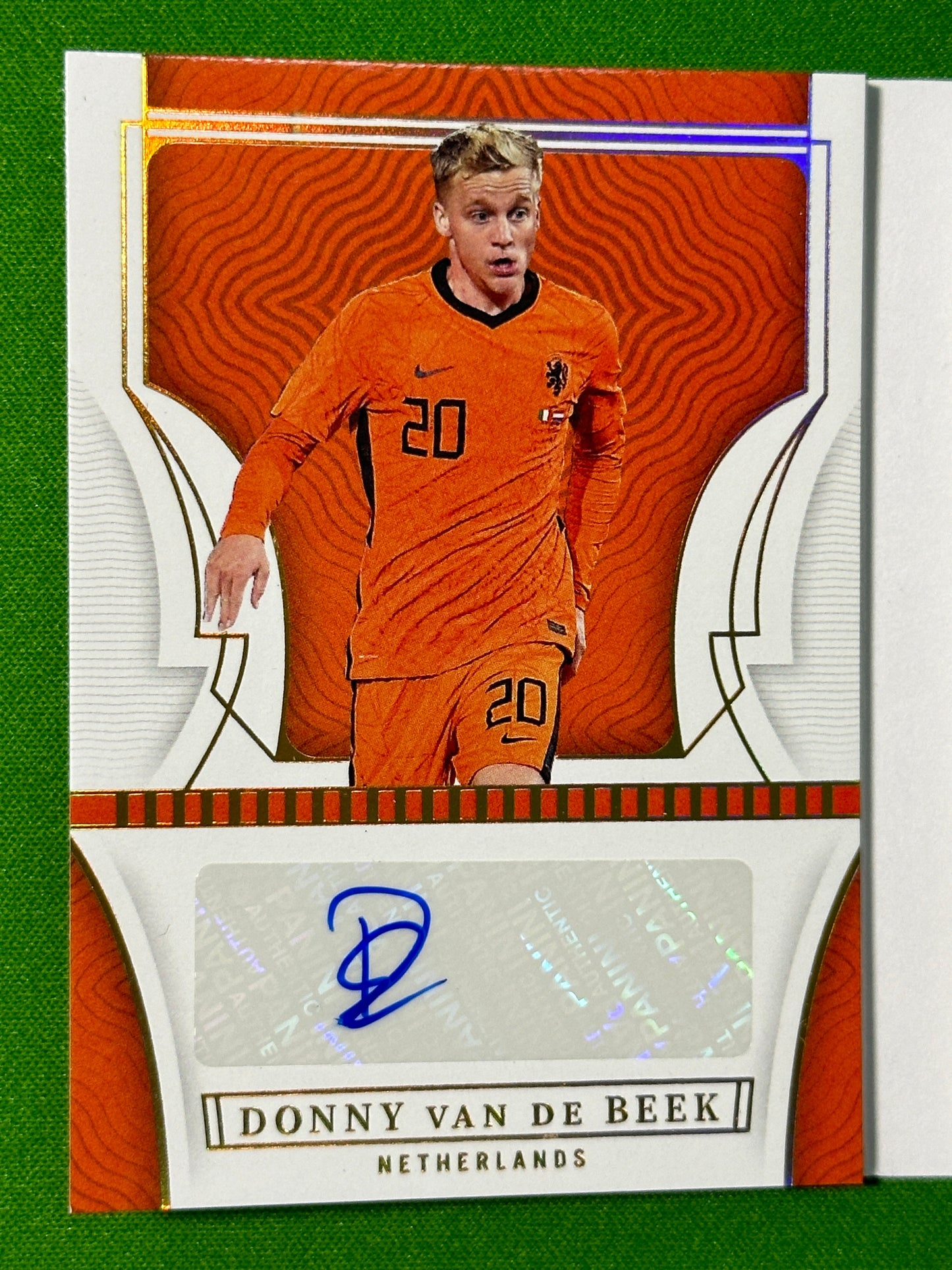 Netherlands Autograph Booklet 4/10 - Van De Beek, De Jong, Nathan Ake - Panini National Treasures 2022 Van De Beek