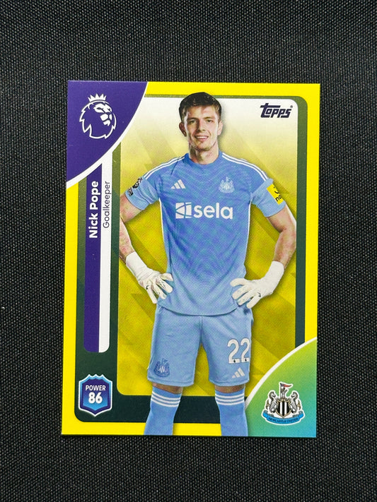 Nick Pope Yellow Parallel Base - Topps Premier League 2026