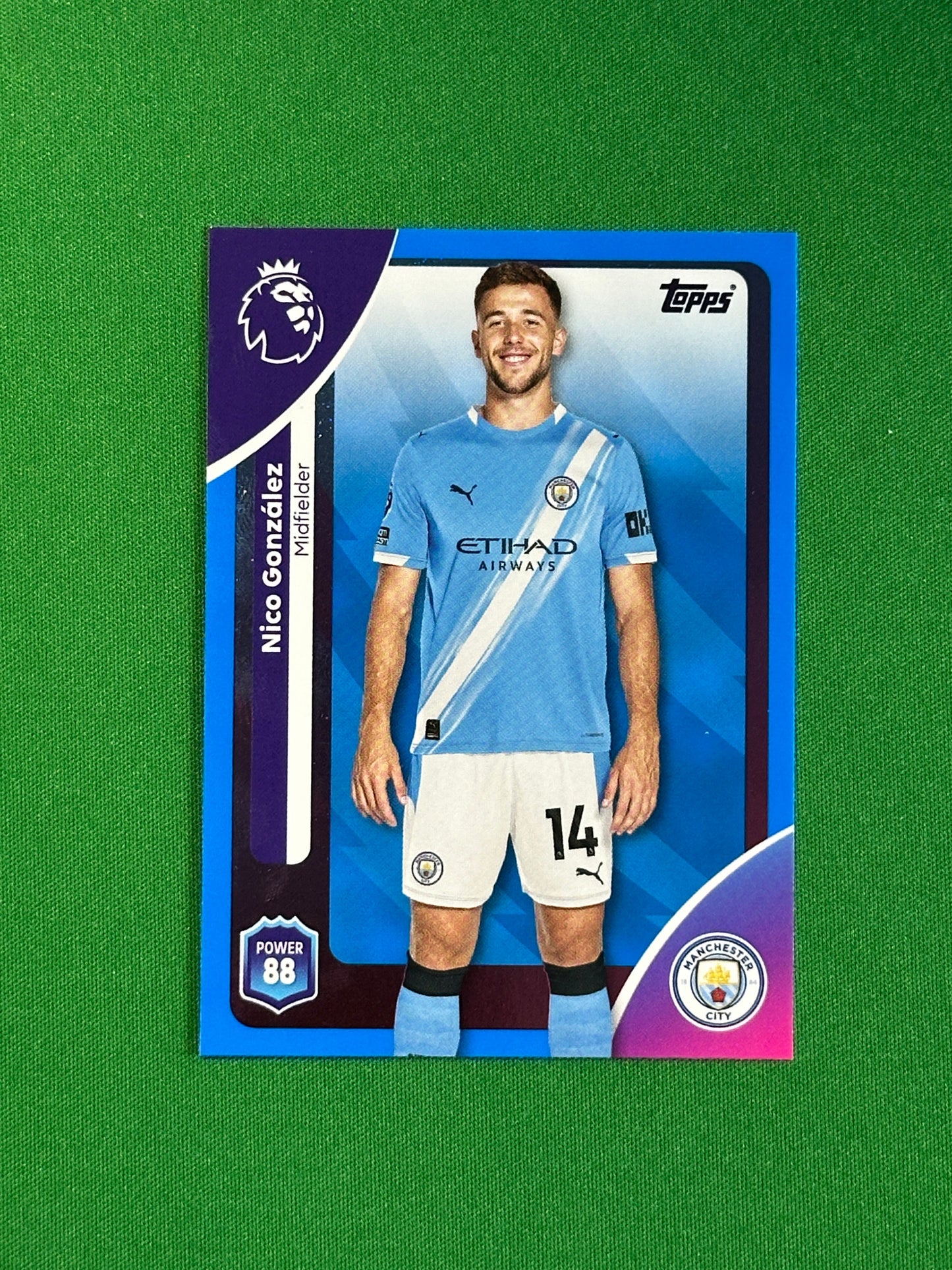 Nico Gonzalez Blue Parallel Base - Topps Premier League 2026