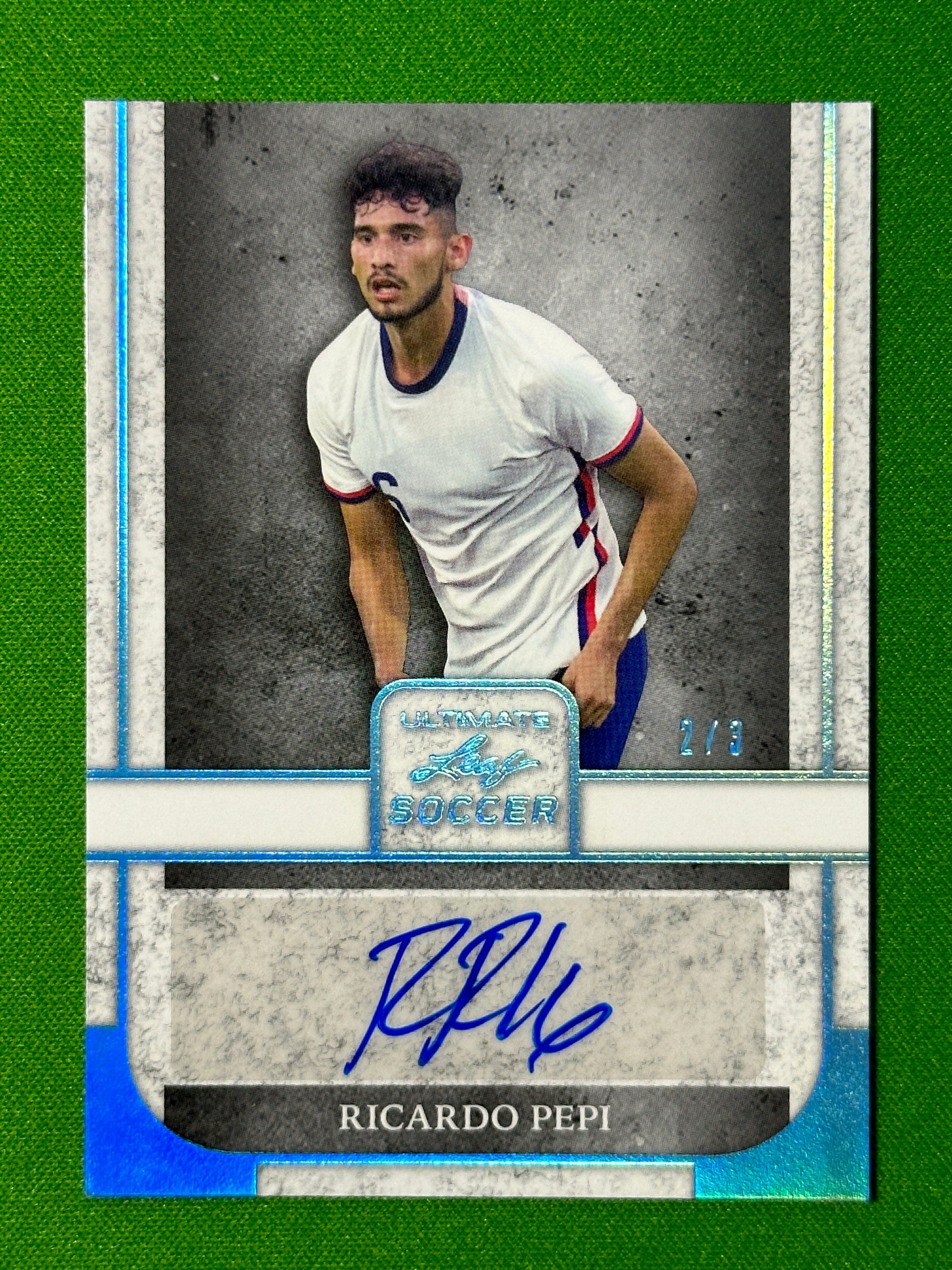 Ricardo Pepi Autograph 2/3 - Leaf Ultimate Soccer 2022 Front