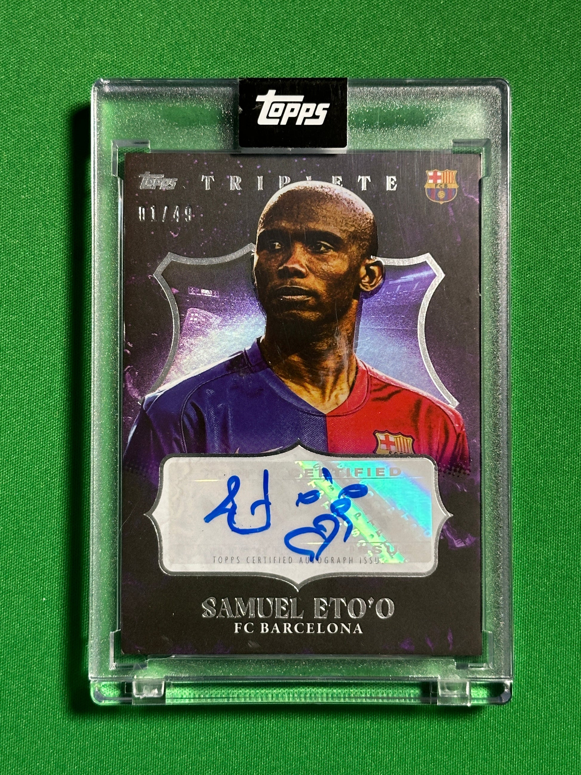 Samuel Eto'o Autograph 01/49 - Topps Barcelona Triplete 2008/09 Front