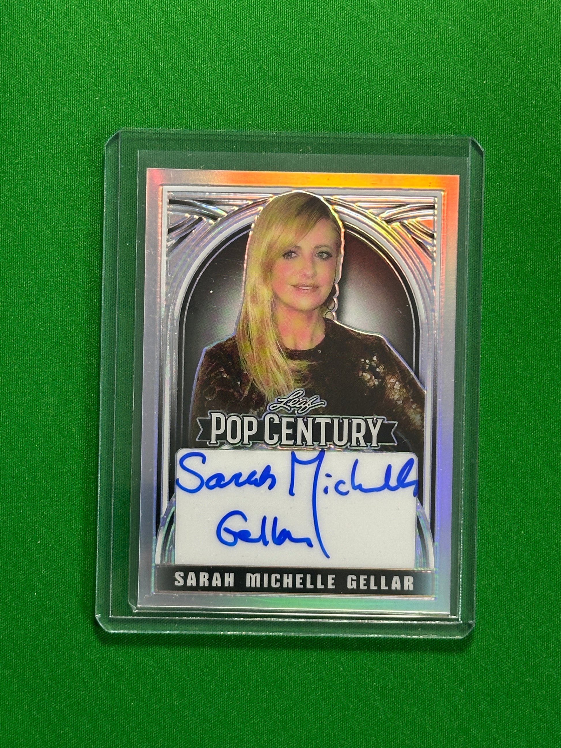 Sarah Michelle Gellar Autograph 148/500 - Leaf Pop Century 2025