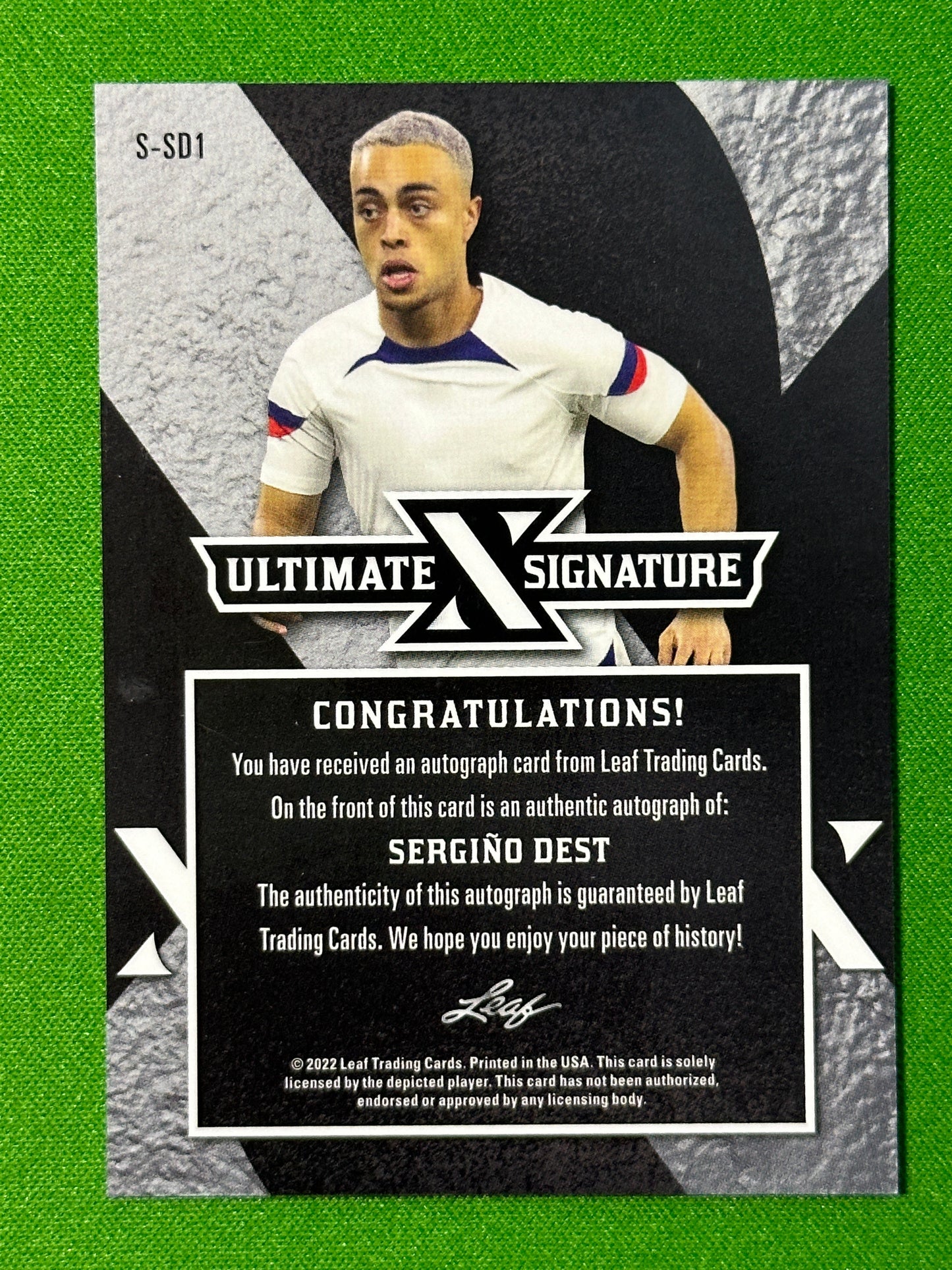Sergino-Dest-Autograph-09-20-Leaf-Ultimate-Soccer-20223