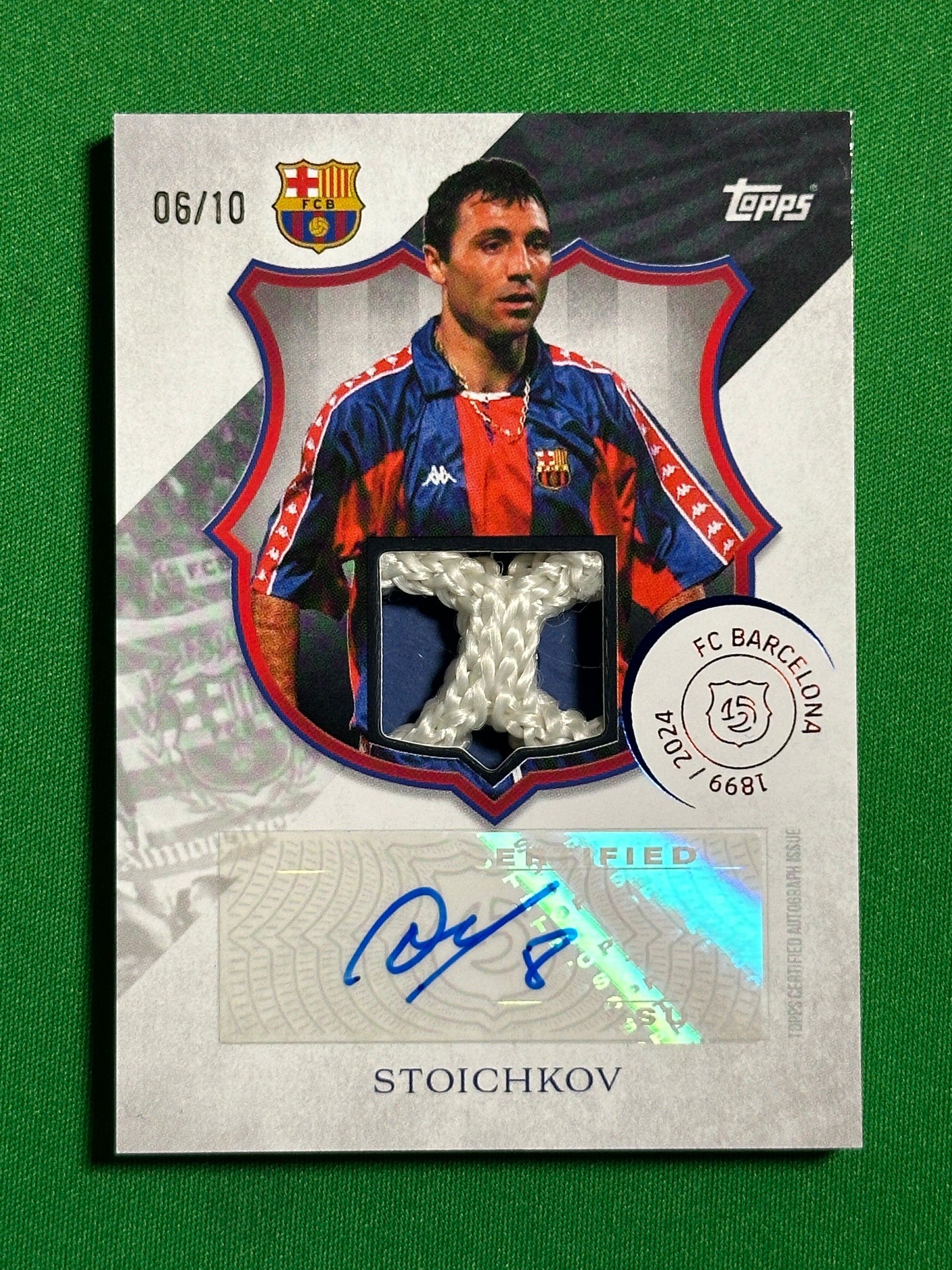 Stoichkov Goal Net Patch Autograph 06/10 - Topps Barcelona 125th Anniversary Front