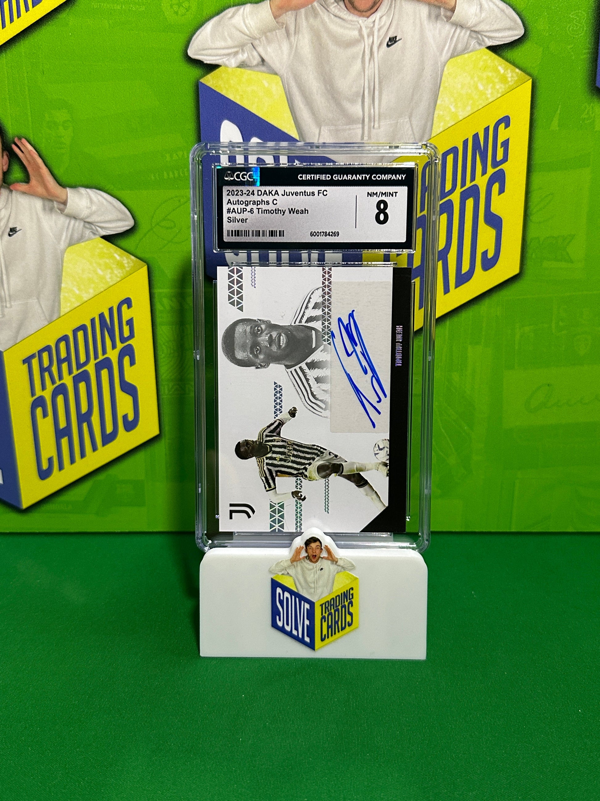 Timothy Weah Autograph 07/39 - DAKA Juventus 2023-24 - CGC 8