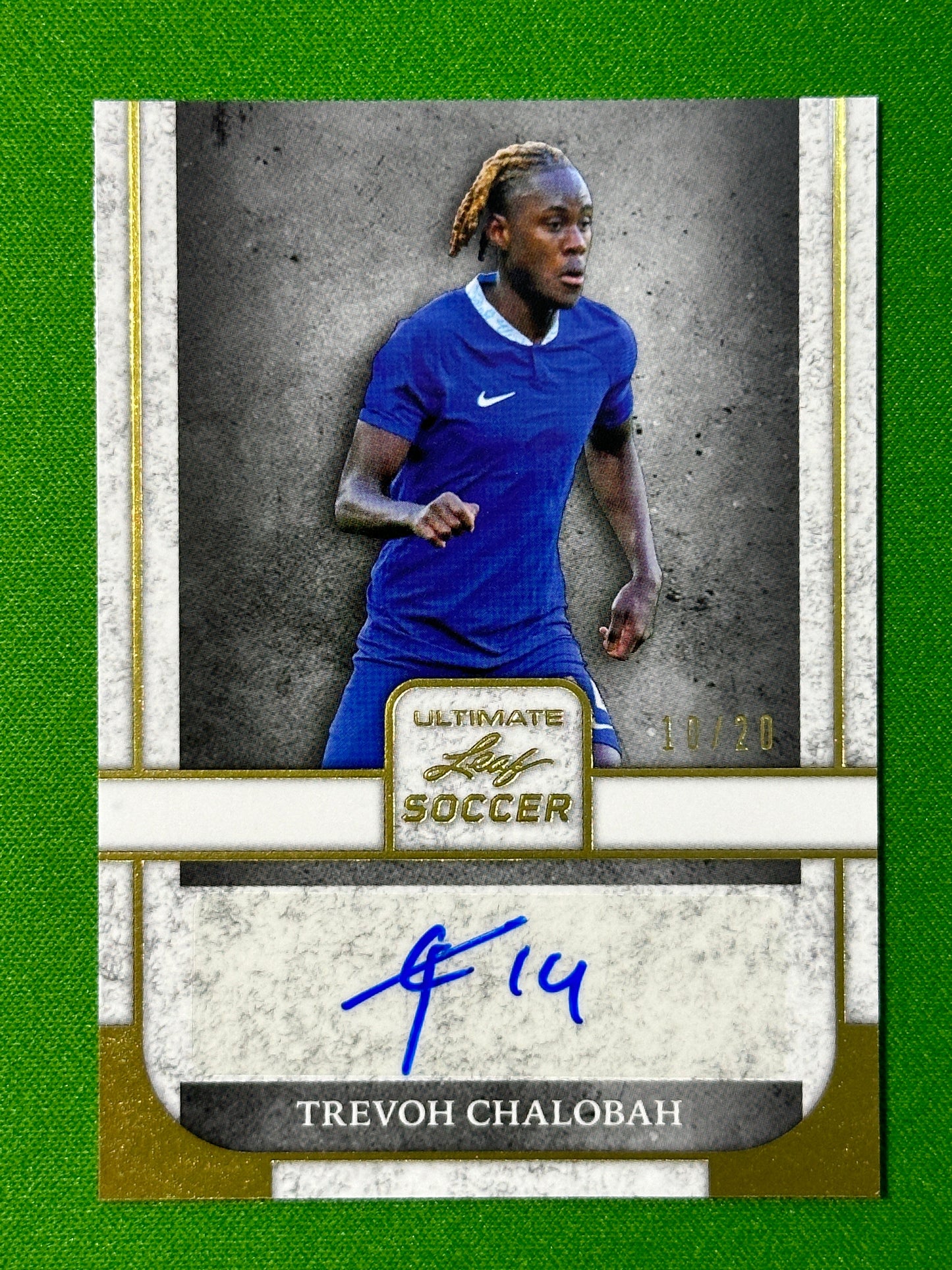 Trevoh-Chalobah-Autograph-10-20-Leaf-Ultimate-Soccer-20222