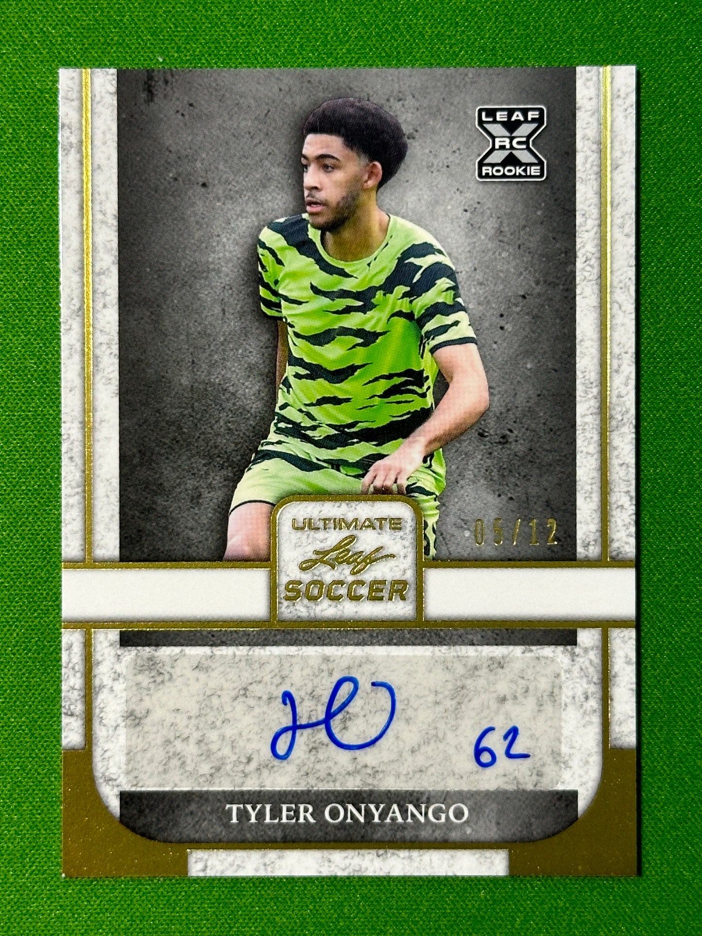 Tyler-Onyango-Autograph-05-12-Leaf-Ultimate-Soccer-20222