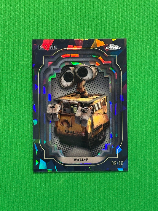 Wall-E Numbered Parallel 9/10 - Topps Disney Chrome Sapphire 2024
