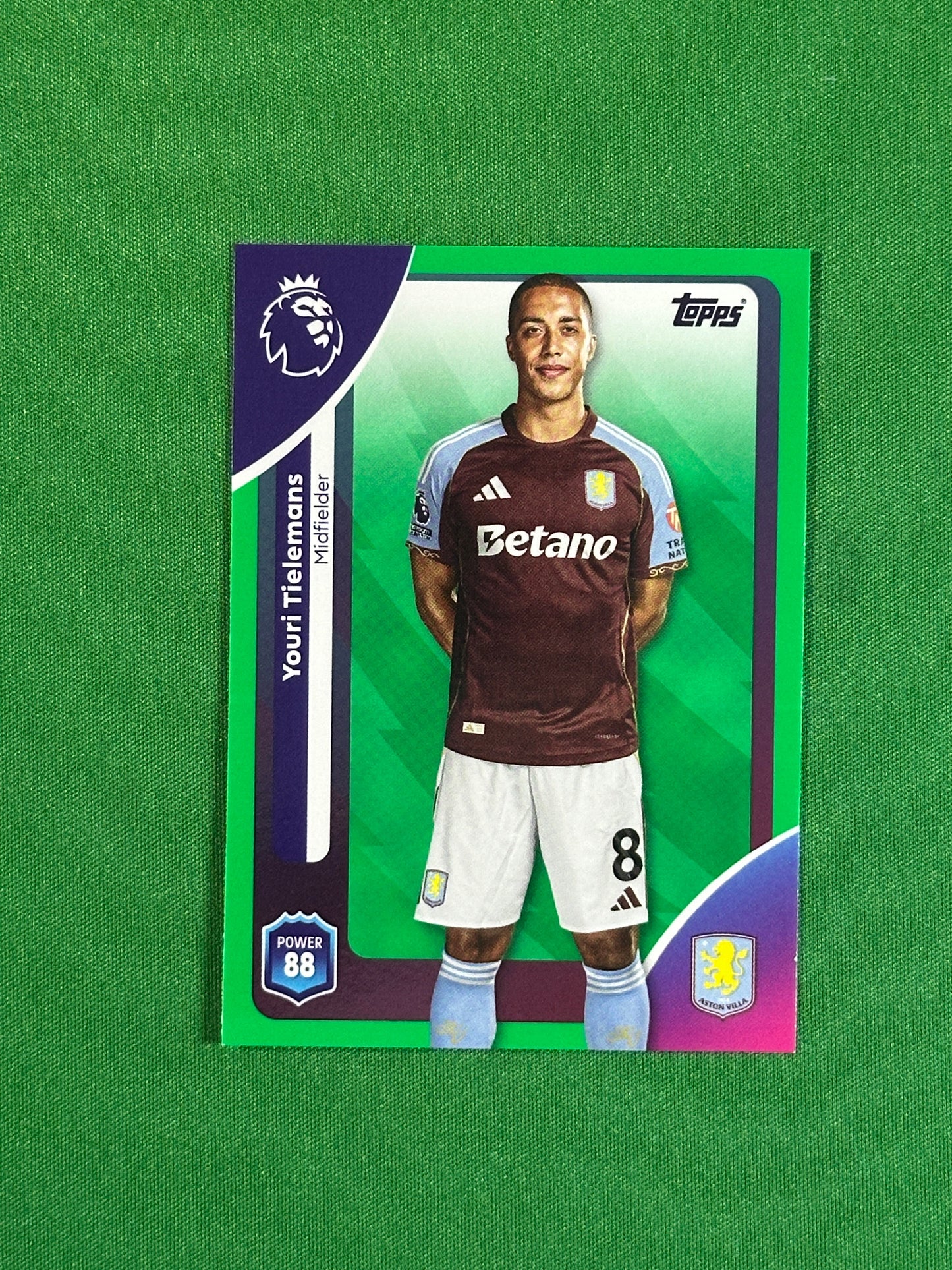Youri Tielemans Green Parallel Base - Topps Premier League 2026