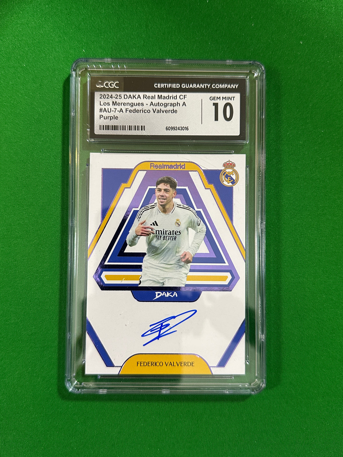 Federico Valverde On-Card Autograph Purple 04/09 - 2024-25 DAKA Real Madrid (CGC 10 Gem Mint) - front