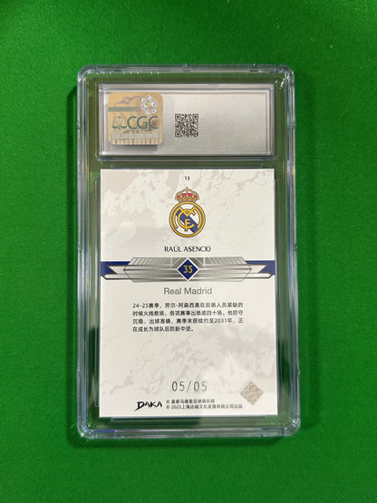 Raúl Asencio Rookie Parallel Gold 05/05 - 2024-25 DAKA Real Madrid Stellar Vault (CGC 9 Mint) - back