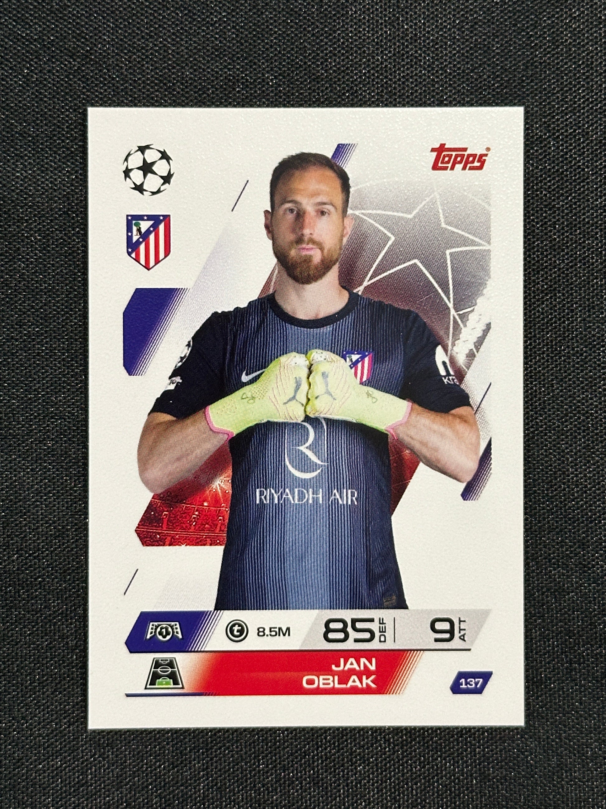 137 Jan Oblak Atletico Madrid Base - Topps Match Attax 2025/26