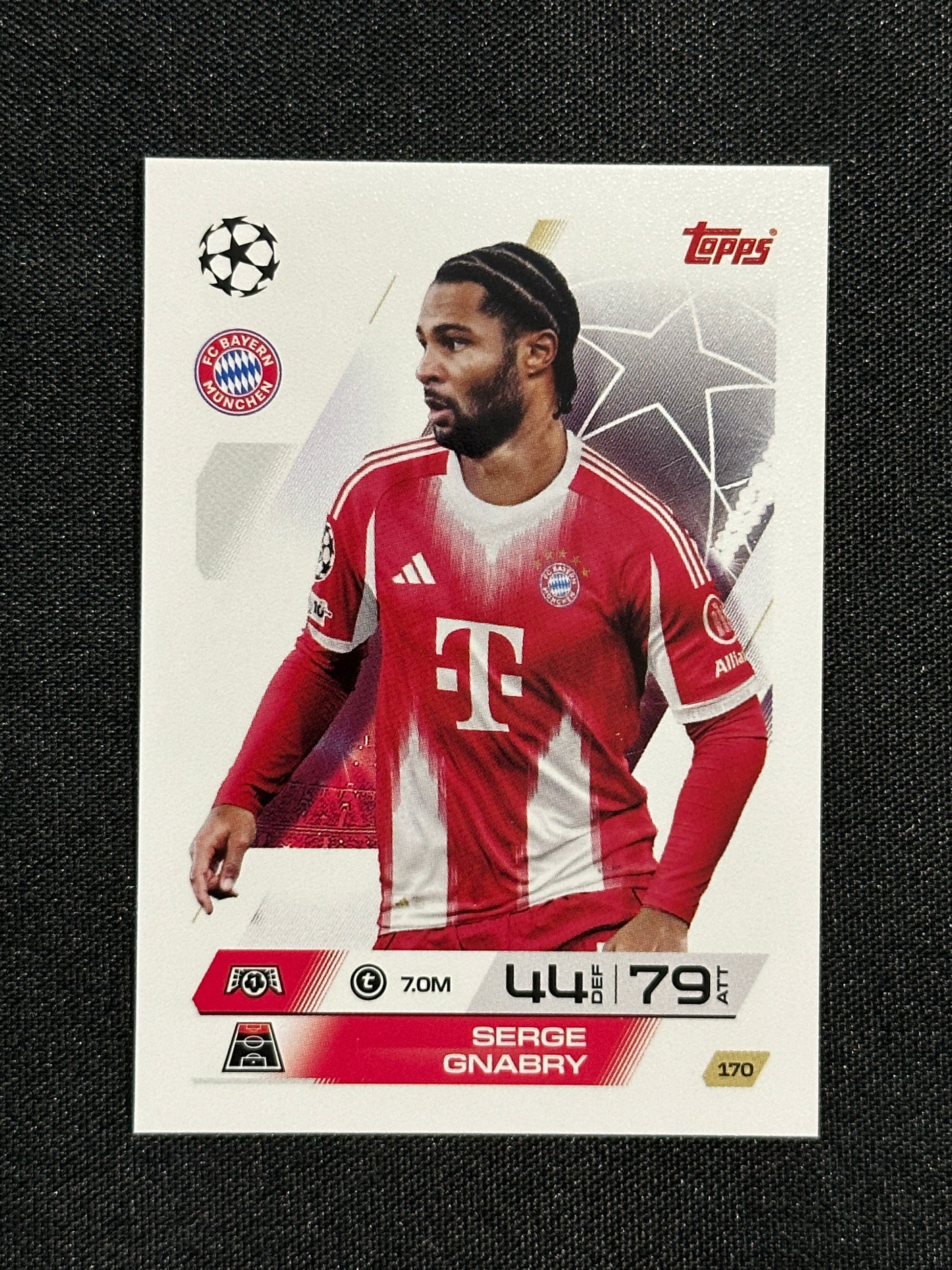 170 Serge Gnabry Bayern München Base - Topps Match Attax 2025/26